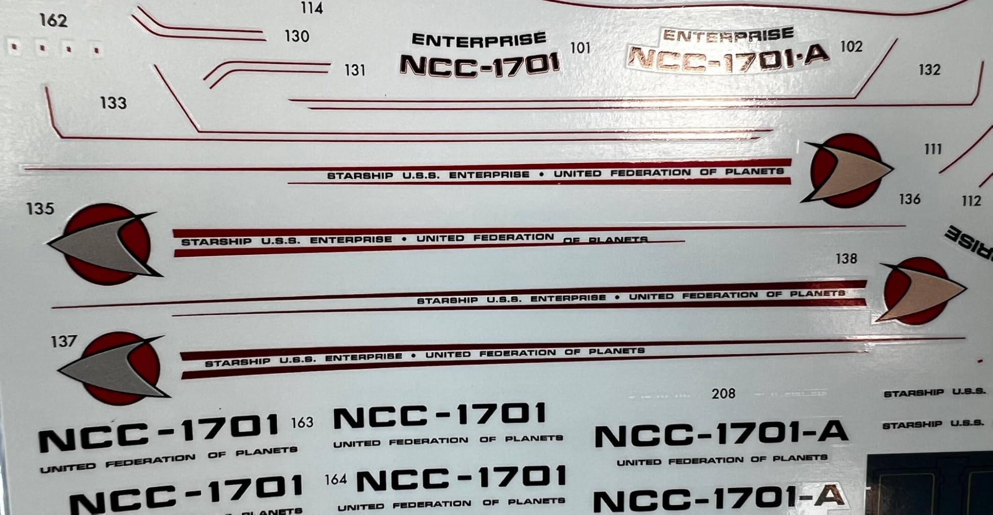 Polar Lights Star Trek USS Enterprise Refit 1:350 Scale Model Kit - Highly Detailed Sci-Fi Collectible with Interior Docking Bay customer photo 1