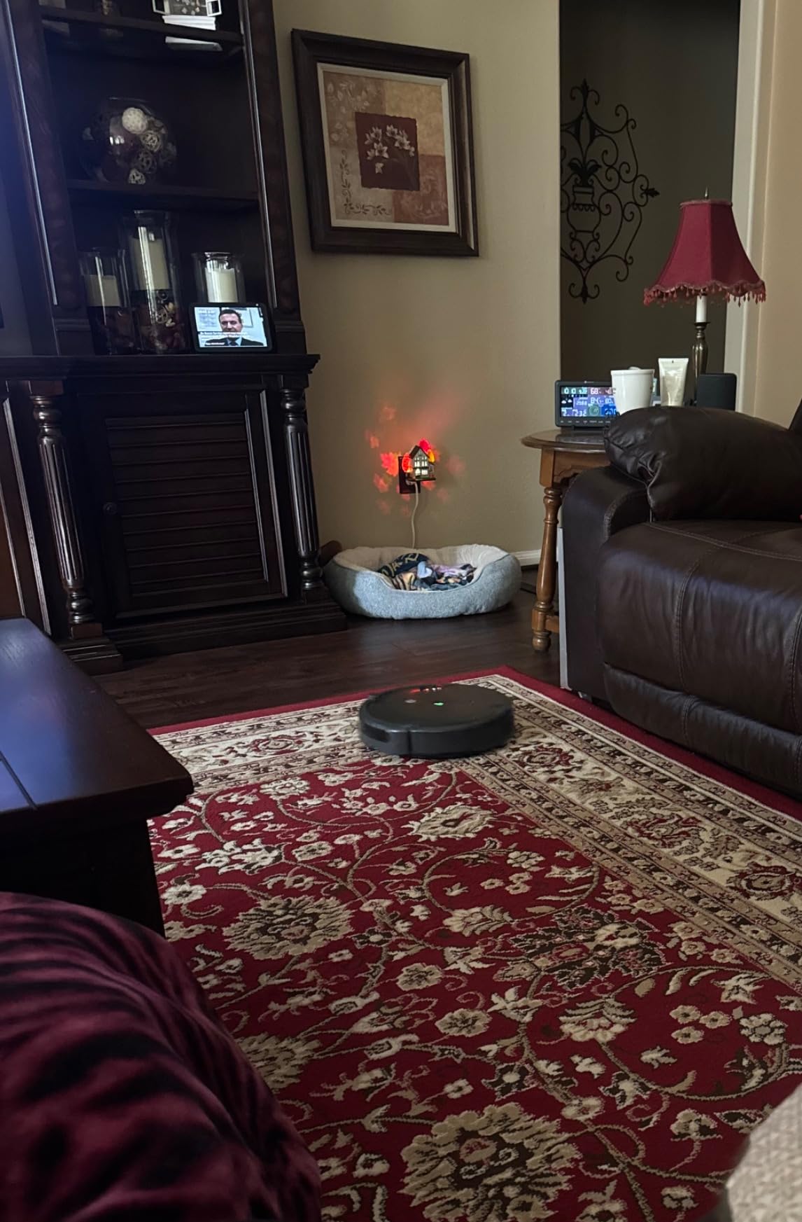 iRobot Roomba 105 Vac Robot Vacuum - Easy to use, Intense Power-Lifting Suction, LiDAR Navigation, Multi-Surface Cleaning, Cleans in Neat Rows, Self-Charging customer photo 1