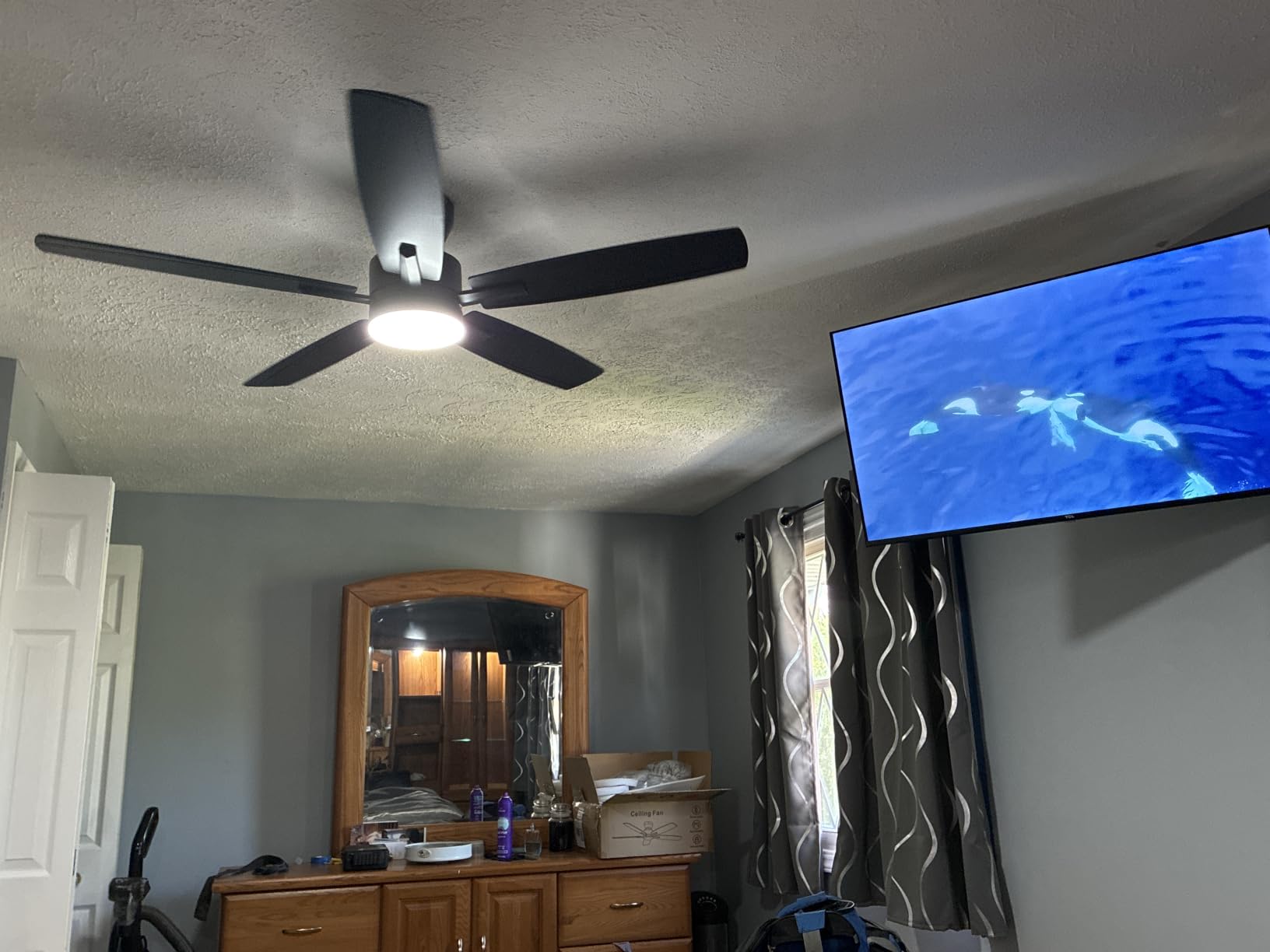 Ohniyou 52'' Low Profile Ceiling Fan with Lights, Remote/APP Control, Black | Flush Mount, Dimmable 3CCT LED, Quiet Reversible DC Motor; Memory Function, 4580 CFM, for Indoor Bedroom Living Room customer photo 1