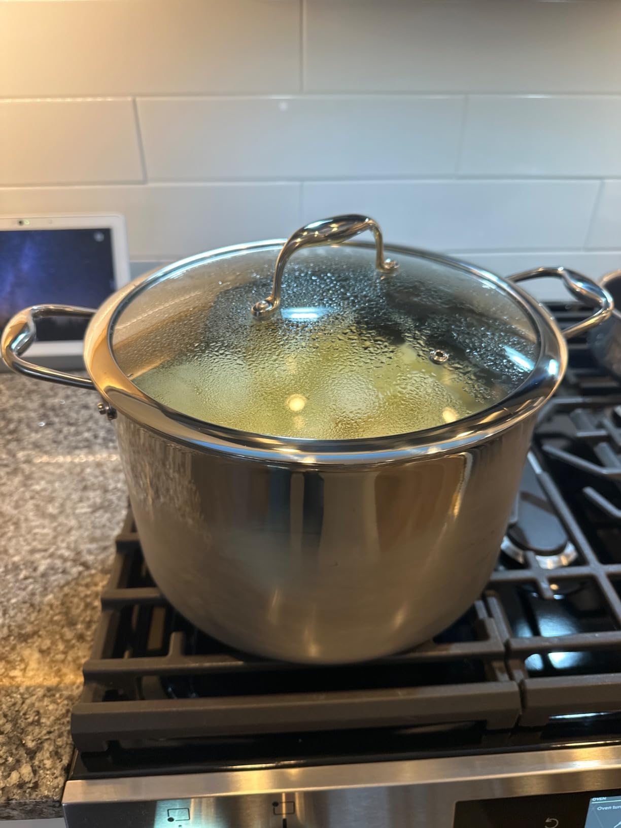 HexClad 6.5QT Hybrid Nonstick Braiser Dutch Oven with Lid, Induction Ready customer photo 1
