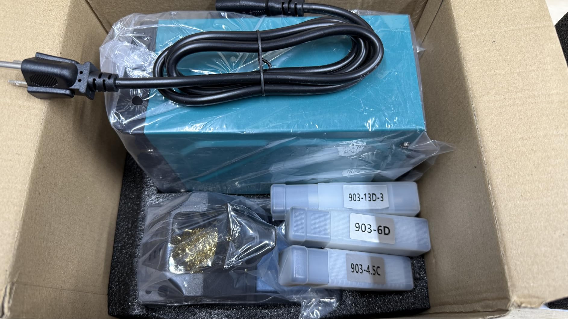 YIHUA 939D+ IV 300W Heavy Duty Soldering Iron Station for Stained Glass, Temp Adjustable Solder Station with Detachable Solder Iron, 3 Soldering Tips, 3 Pre-set Channels, Sleep Mode, ESD-Safe customer photo 1