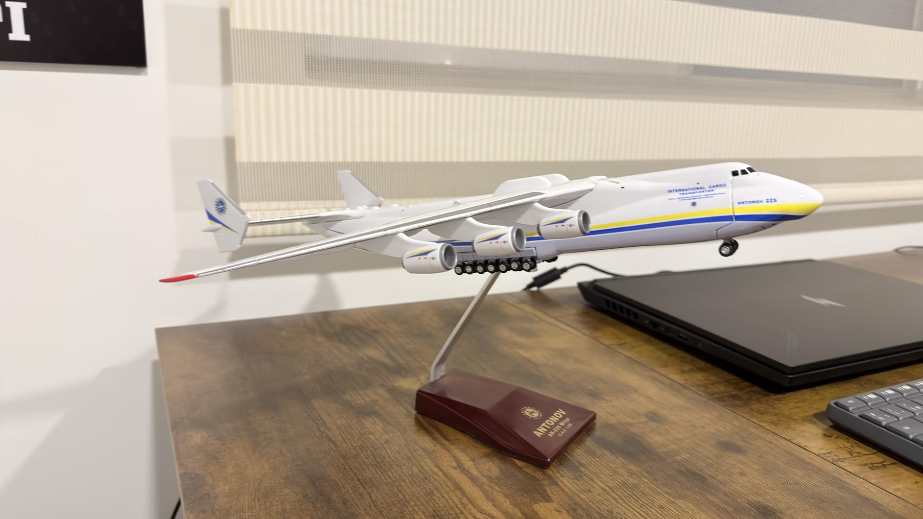 1/200 Large AN-225 Airplane & Buran Combo Model with Openable Nose | 16.5 inch L Classic Red Livery Cargo Transport Plane with Display Stand for Aviation Enthusiasts Collection Souvenir Gift customer photo 1