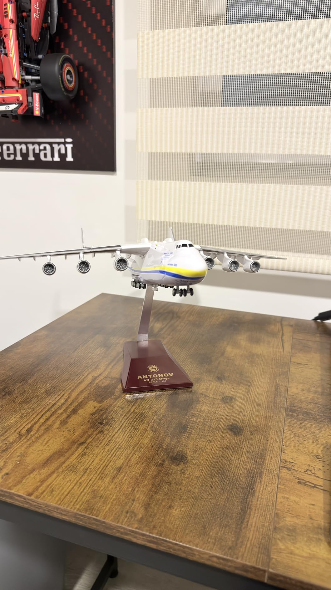 1/200 Large AN-225 Airplane & Buran Combo Model with Openable Nose | 16.5 inch L Classic Red Livery Cargo Transport Plane with Display Stand for Aviation Enthusiasts Collection Souvenir Gift customer photo 2