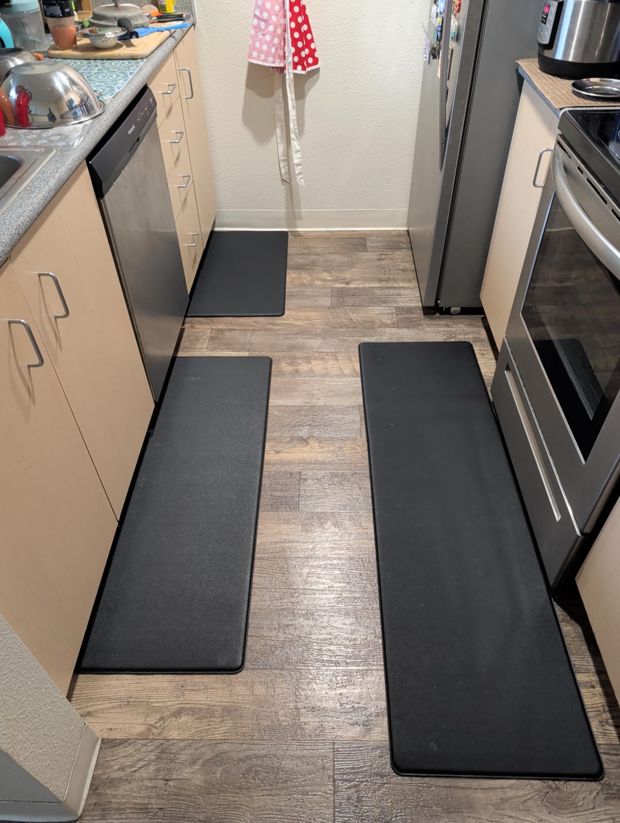 KitchenClouds Kitchen Mats for Floor, 3PCS Cushioned Soft Kitchen Rugs | Non Slip Anti Fatigue Mats for Floor, Waterproof Kitchen Sink Mat, Cushioned Standing and Comfort Mats for Office, Black customer photo 2