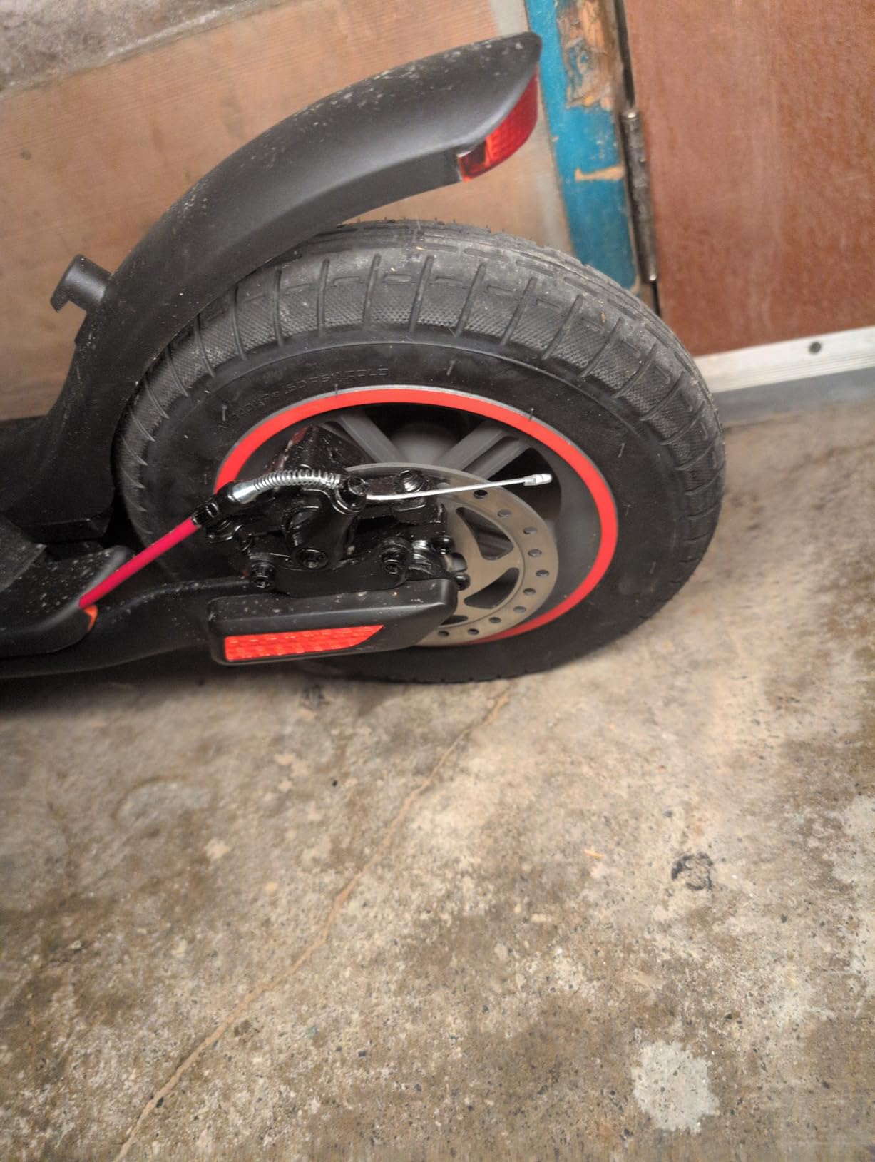 iScooter Electric Scooter for Adults&Big Kids, Portable Foldable E-Scooter | Cruise control, Smart App, dual braking, LED lights, and pneumatic tires for smooth campus, city, and daily rides customer photo 2