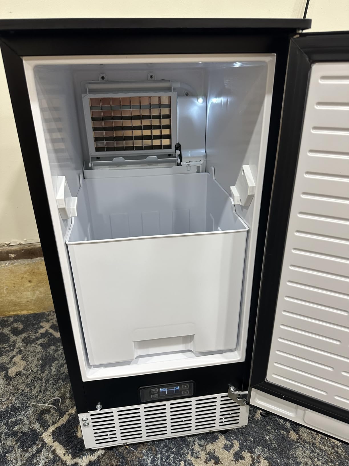 ICYGLEE Commercial Under Counter Ice Maker with Drain Pump, 100Lbs Daily | 24lbs Bin, Self-Cleaning, 24H Timer, Built-in/Freestanding Steel Commercial Ice Machine for Bar/Cafe/Restaurant/Home customer photo 1