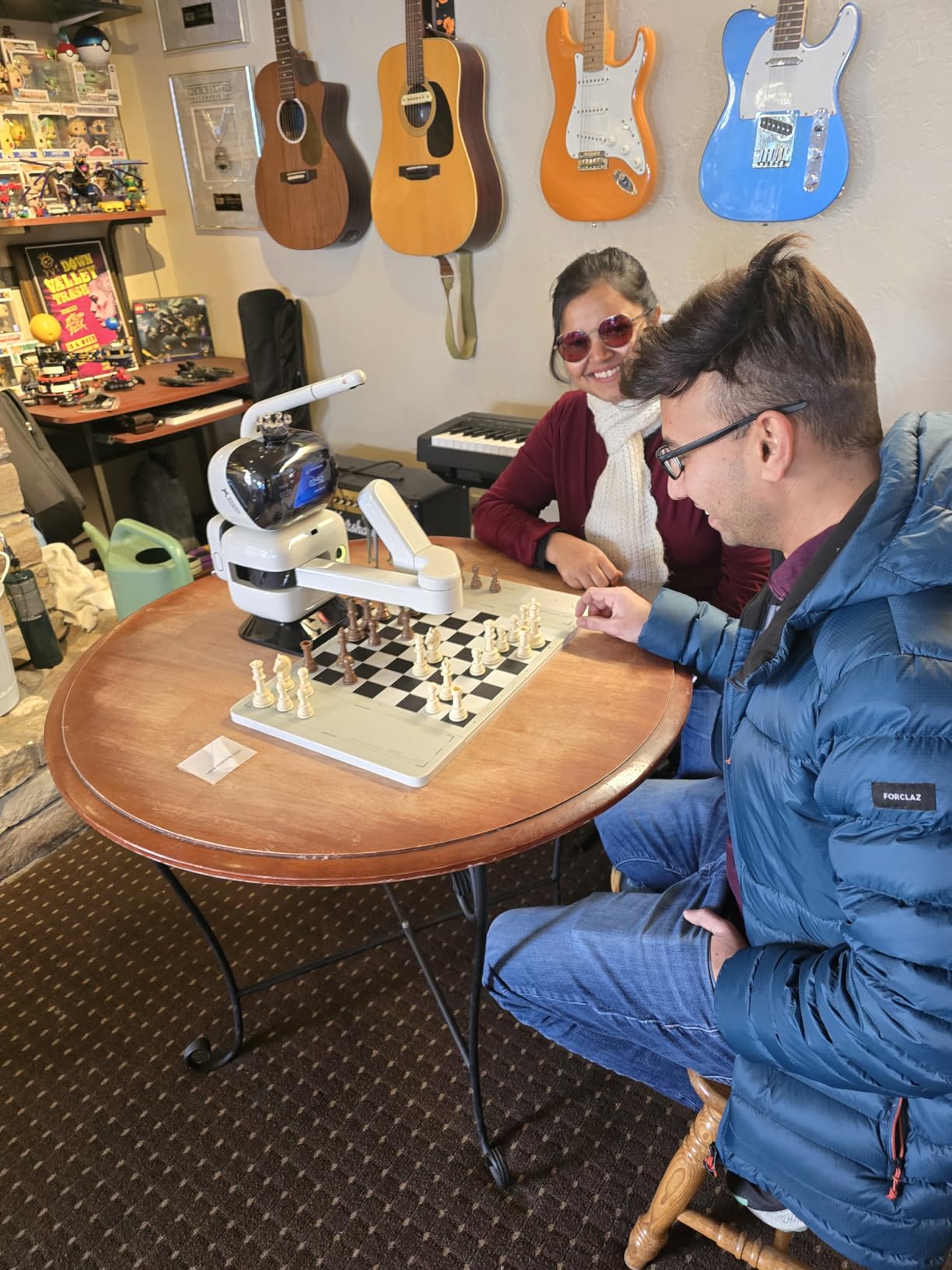SenseRobot AI Chess Robot with Robotic Arm, Electronic Chess Board for Kids & Adults, 25 AI Levels, 1200+ Exercises, Voice Coaching, Lichess Integration, Wi-Fi OTA Updates customer photo 2