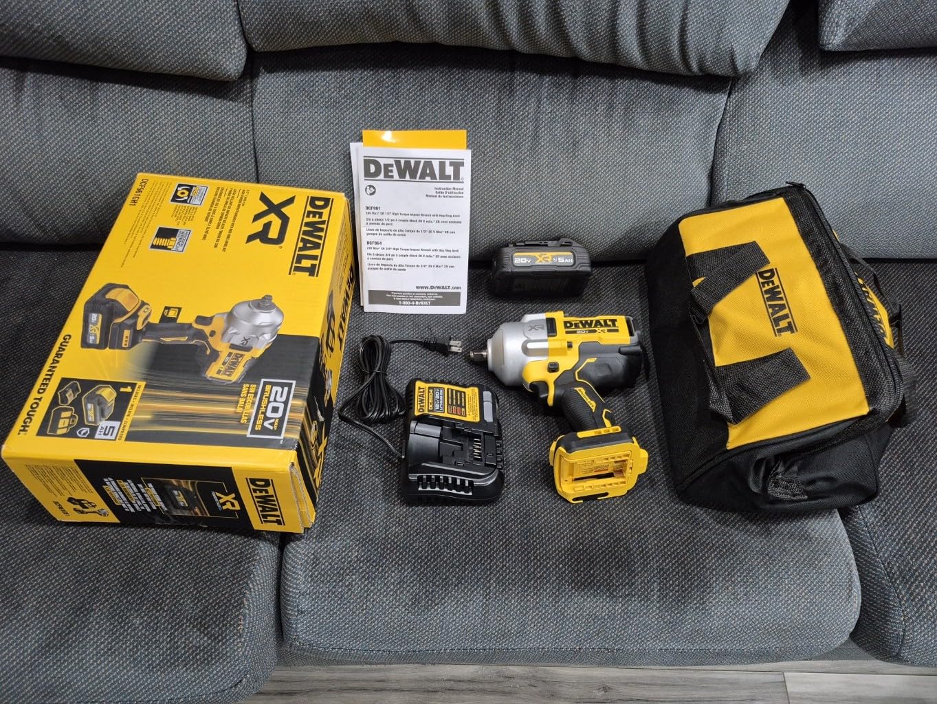 DEWALT 20V MAX XR Cordless Impact Wrench Kit, 1/2