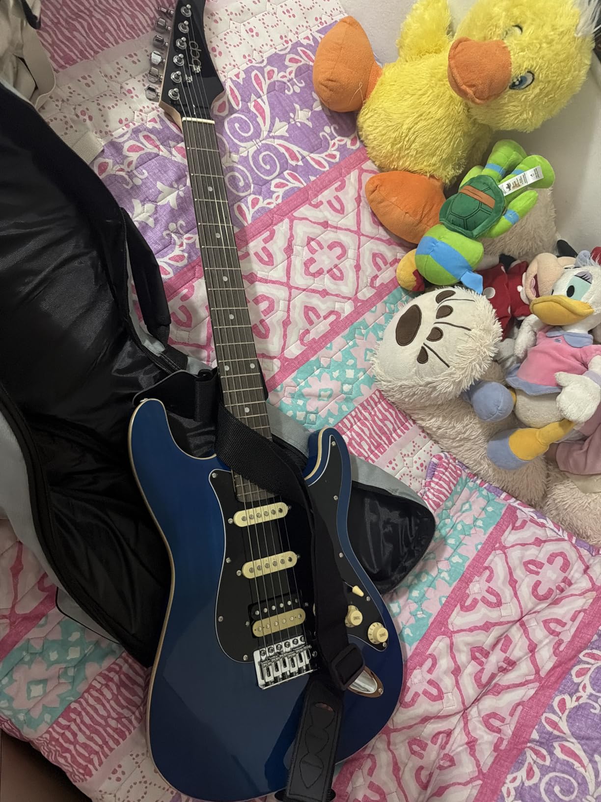 Best Choice Products Beginner HSS Electric Guitar Kit w/Headphone Amp, Padded Gig-Bag, Headphones, Guitar Strap - Silverburst/Black customer photo 1