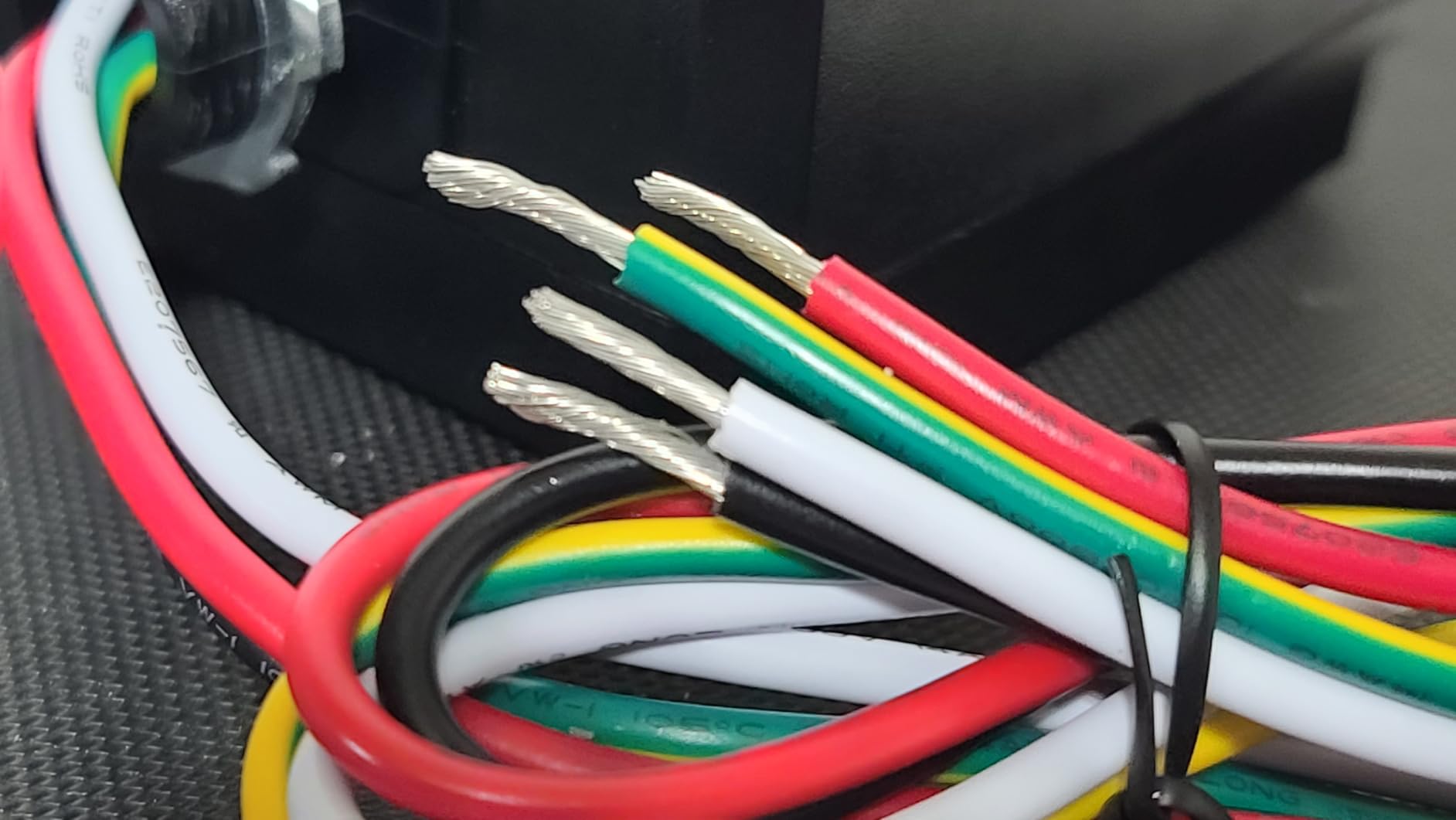 EVOSPD2SUPER Whole House Surge Protector for 108,000 Amps/Phase.2820 Joules (Total).Thermally Protected Metal Oxide Varistors,120/240V customer photo 2