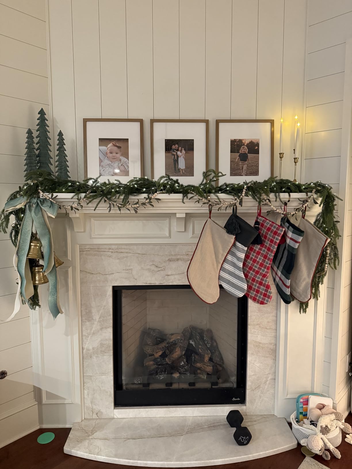 1Pcs 9Ft Christmas Norfolk Pine Garlands, Realistic Faux Greenery Garlands | Green-Gradient Artificial Pine Garland for Christmas Mantels, Tables, Walls, Fireplaces, Stairs and Indoor or Outdoor Decor customer photo 1