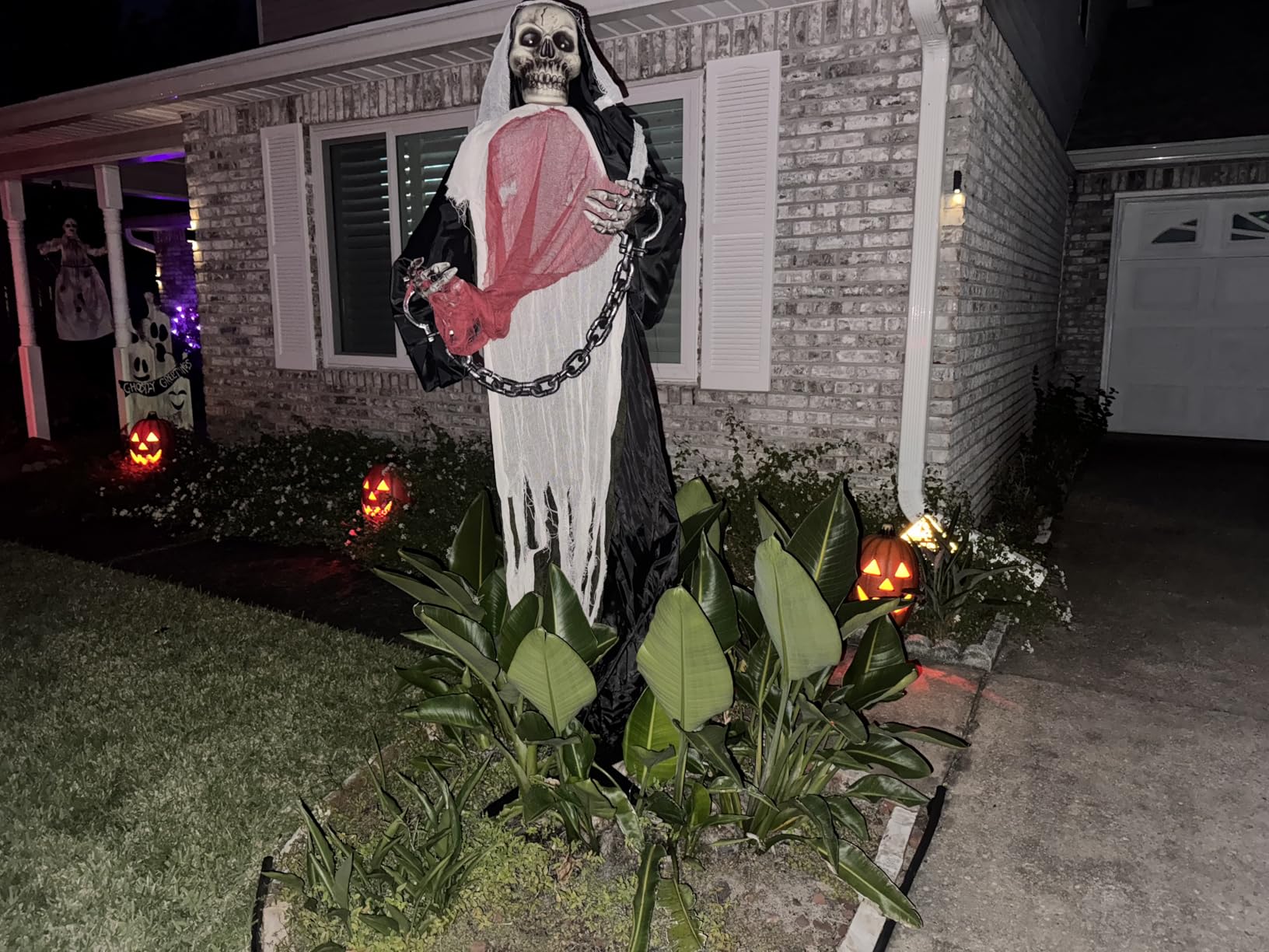 Halloween Decorations Outdoor, 6 Ft Large Animated Grim Reaper with Big Chain, Sound & Touch Activated with Creepy Sound customer photo 1