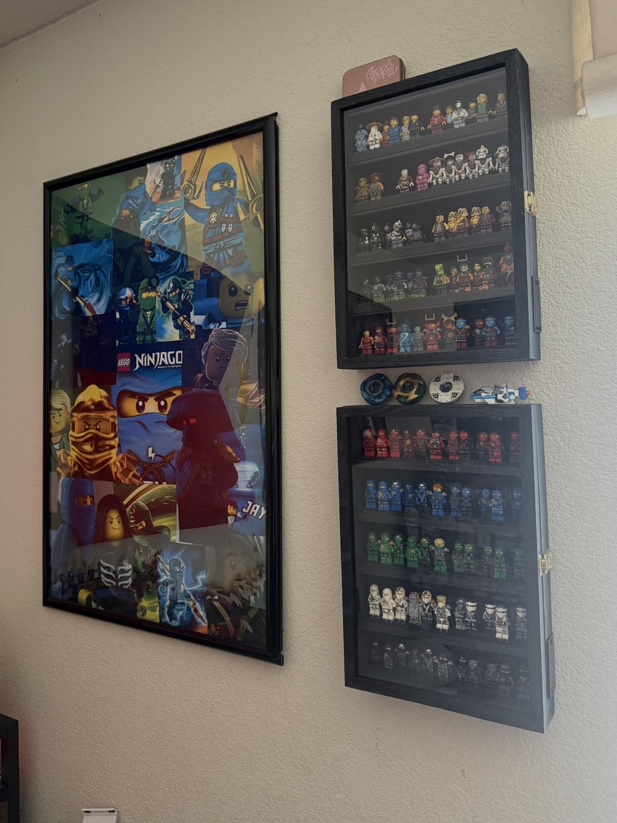 Minifigure Display Case - Black 16