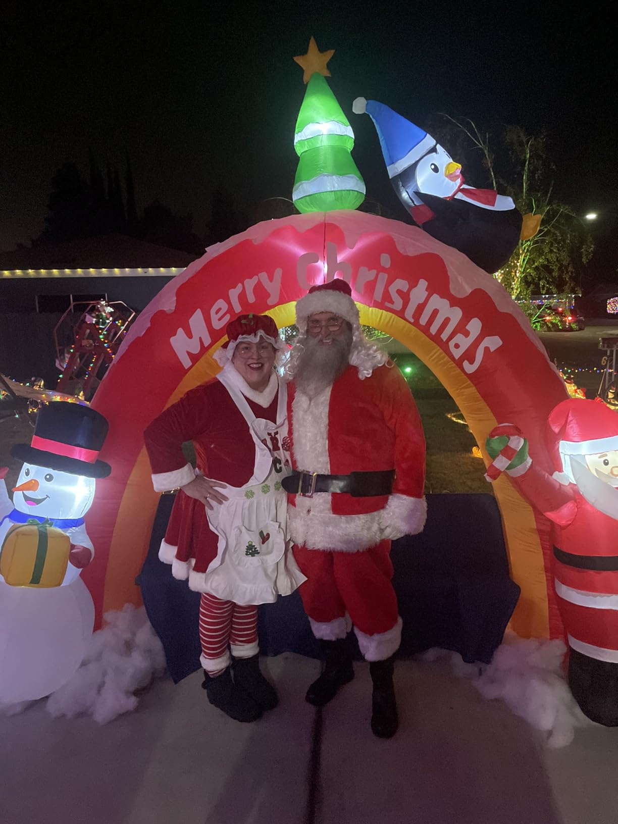 10FT Christmas Inflatables Archway with Santa Claus, Snowman & Christmas Tree, Large Blow Up Outdoor Decorations with 5 LED Lights, Self-Inflate Christmas Arch for Yard Lawn Patio Holiday Decoration customer photo 2