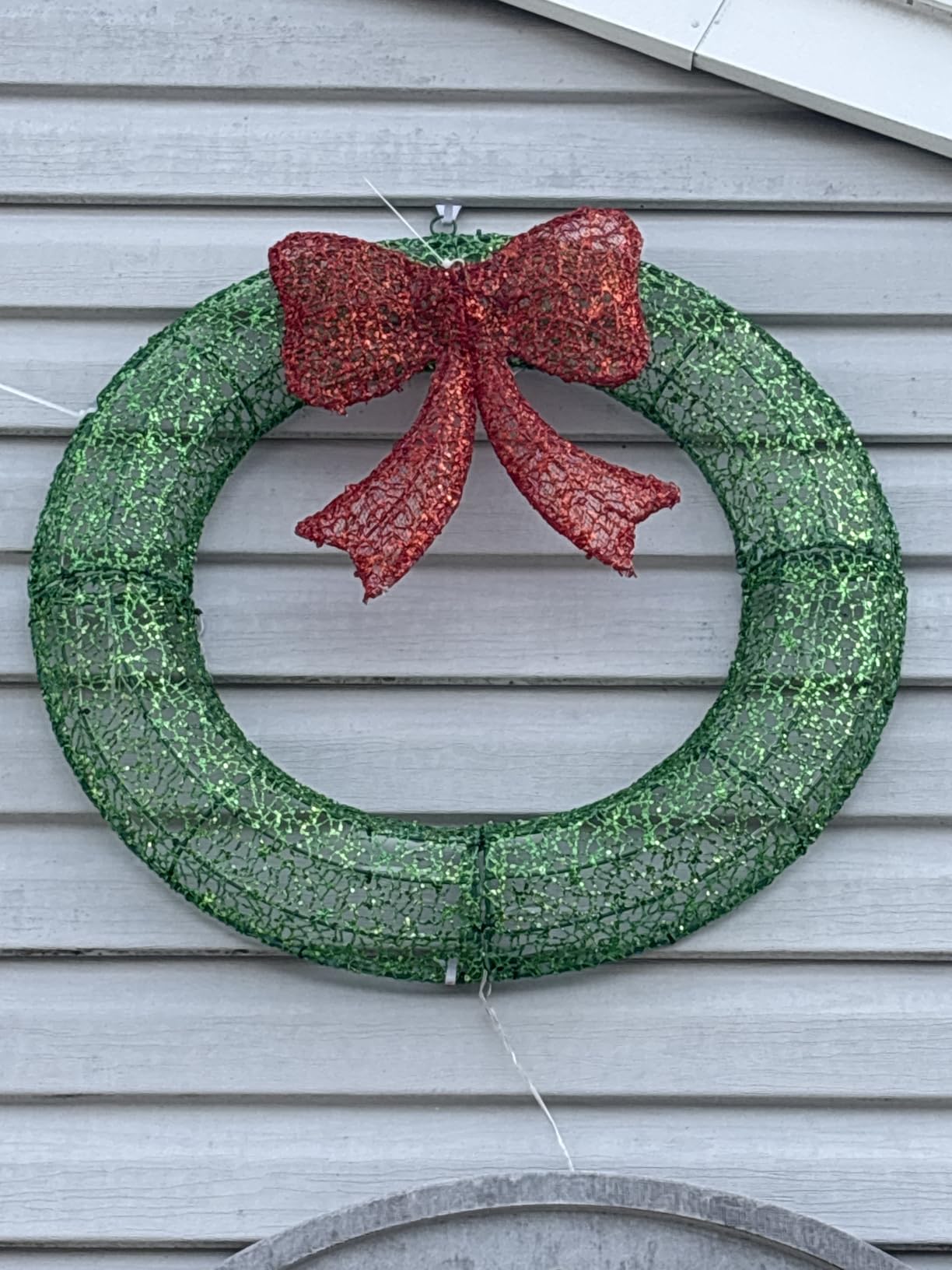 24 in Pre-Lit Christmas Wreath with 6H On/18H Off Timer | 8 Lighting Modes, Durable Metal Frame, Weather Resistant, Indoor Outdoor Decor for Front Door, Wall, Window, Garage and Porch customer photo 1
