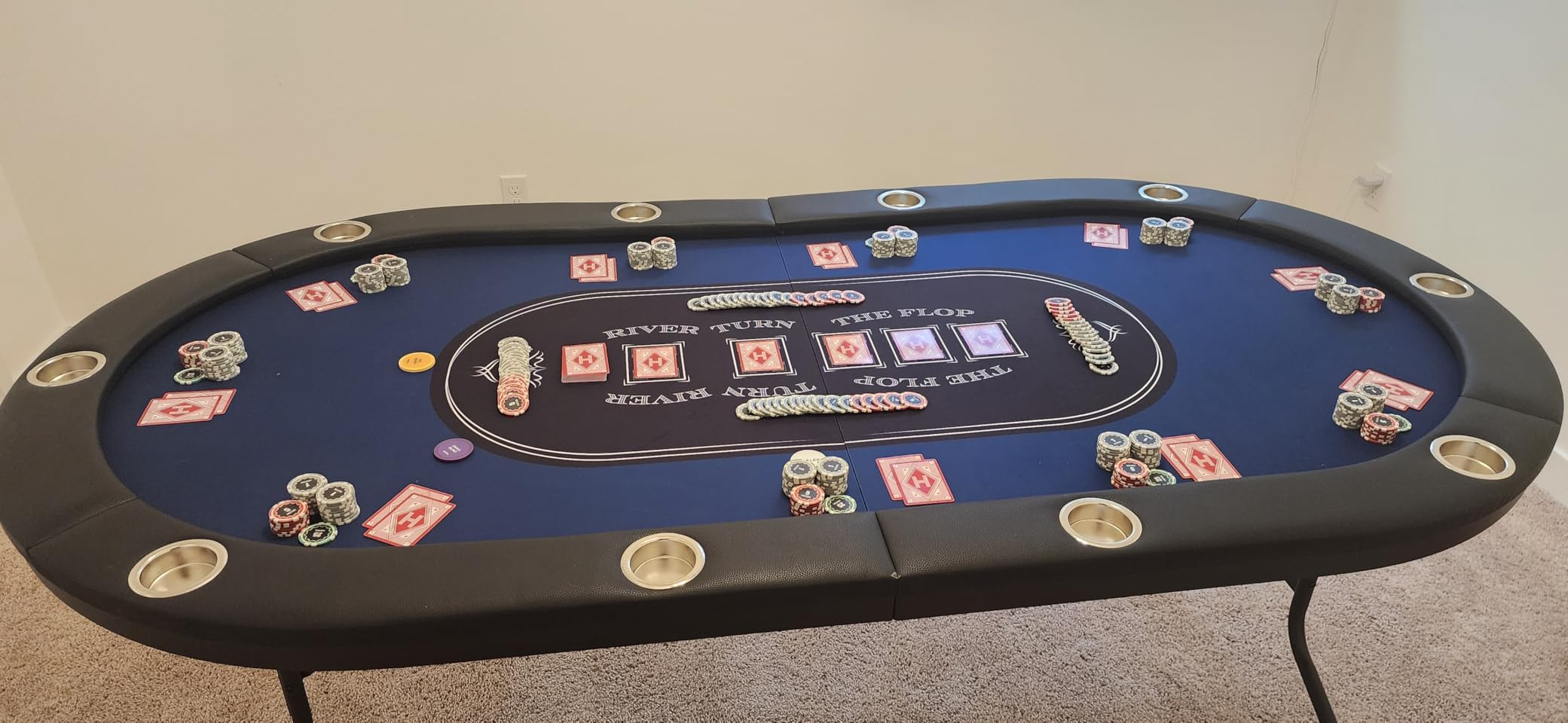 VEVOR Foldable Poker Table, 8 Player 72 in Folding Casino Leisure Table with Padded Rails and Cup Holders, Oval Portable Game Tables with Felt & Metal Legs, for Texas Holden Game and Blackjack customer photo 1