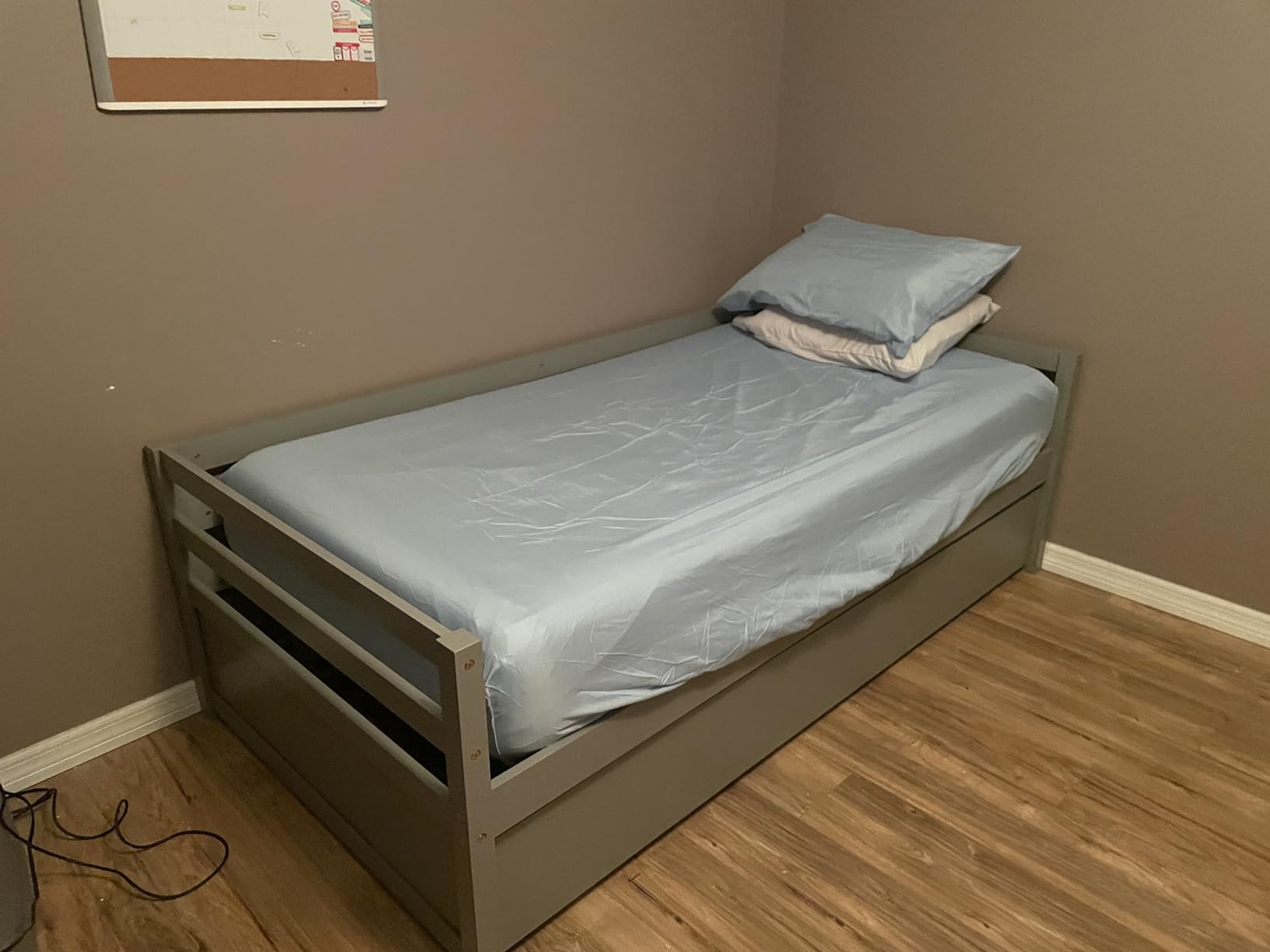 Giantex Twin Daybed with Trundle, Wood Trundle Bed with Wood Slat Support, Mid Century Day Bed Frame for Living Room Guest Room, No Box Spring Needed, Walnut customer photo 1