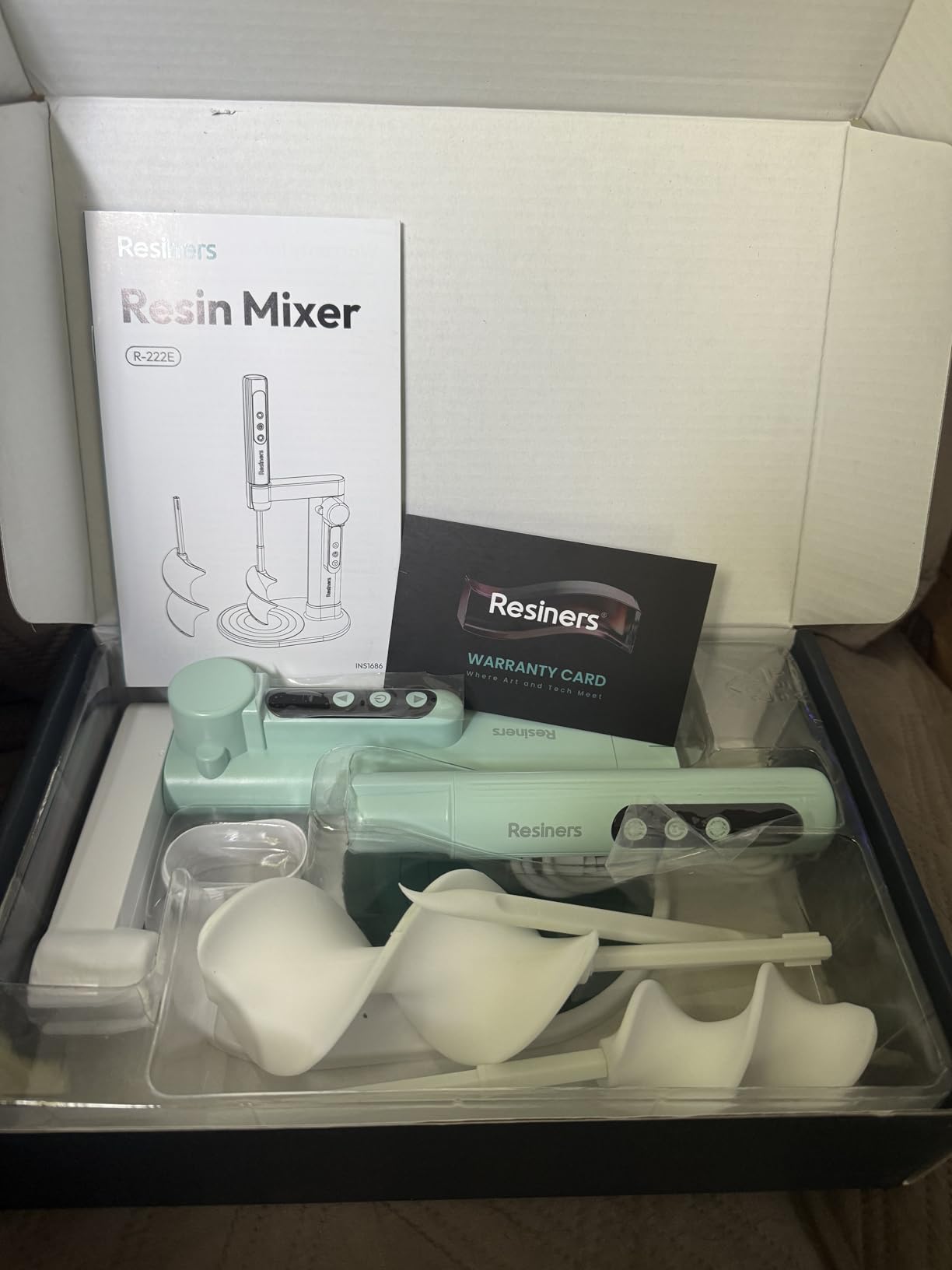 Resiners Airflow Epoxy Resin Mixer with Adjustable Stand, LED, Hands-Free | Built-in Light, Electric Lifting Stand, 4 Speeds, Rechargeable, Smooth Low-Bubble Mixing for Epoxy Resin Projects customer photo 2