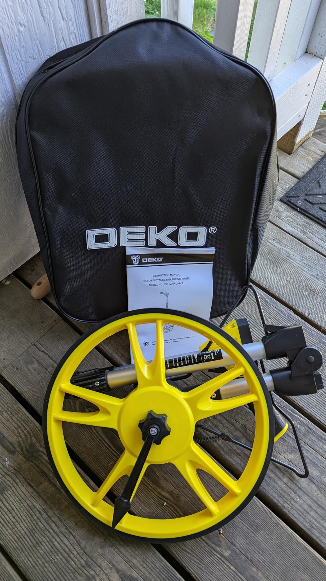 DEKOPRO 4V Digital Measuring Wheel in Feet, 12.5 Inch 99,999Ft/ 99,999M Digital Display Folding Wheel Measurement Roller with Storage Bag customer photo 1