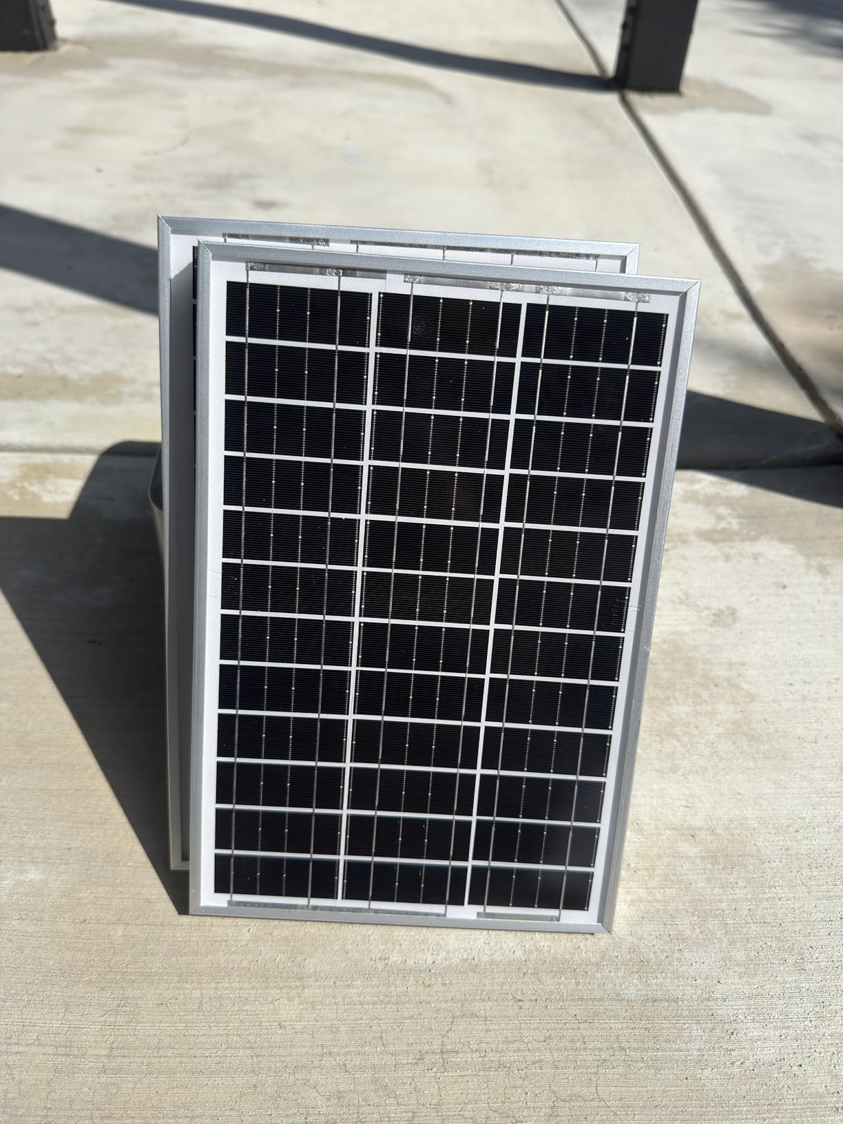 30 Miles Solar Electric Fence Charger, 0.3-1.5J for Livestock Farm | 6-12KV Adjustable Pulse Output, Portable Rechargeable 15W Solar Panel, Solar/AC Power, Waterproof 24/7 Uninterrupted Protection customer photo 2