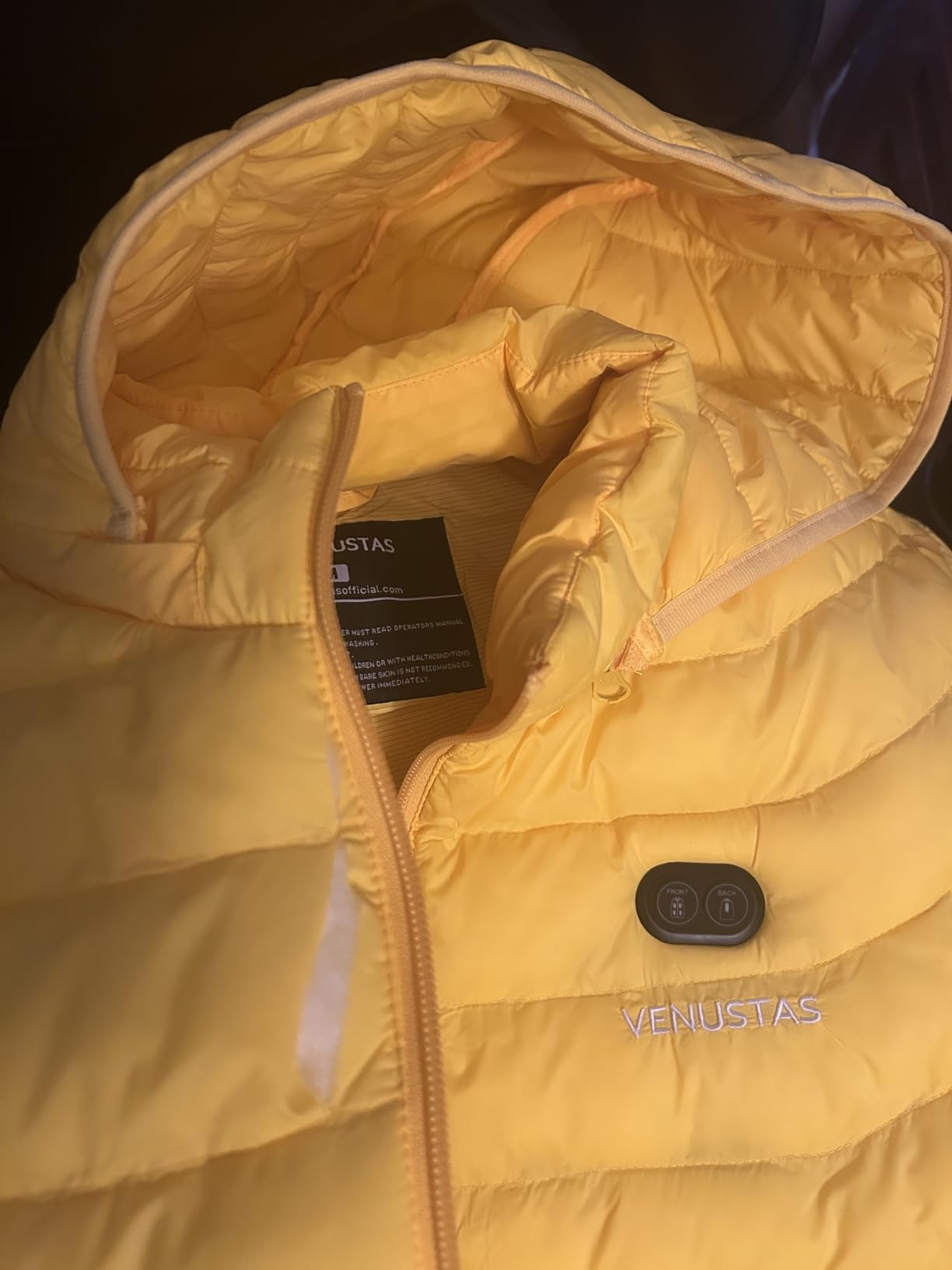 Venustas 12V Men's Heated Softshell Jacket with Battery & Detachable Hood | 144°F high-power heat • Arm heating hncluded • Up to 10-hour runtime • 6 heat zones • Waterproof soft shell • 2H fast charge customer photo 2