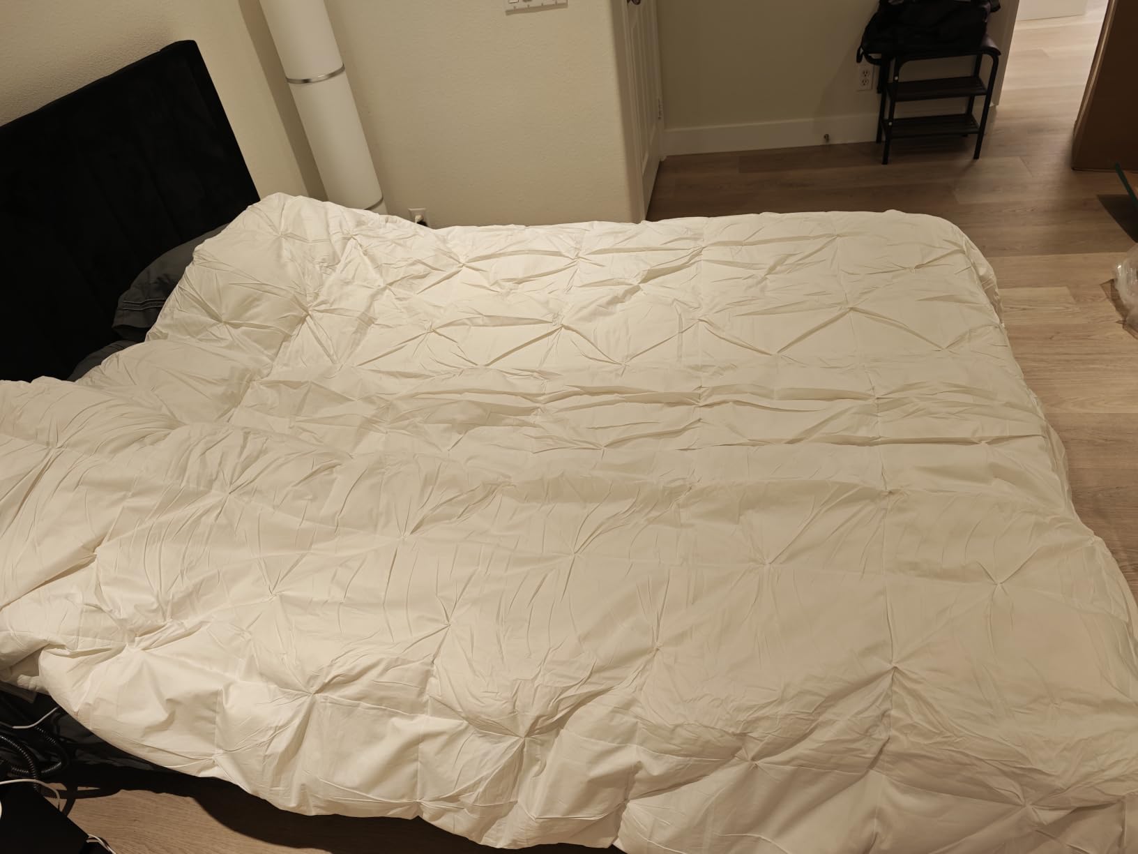 Three Geese Queen Size Pinch Pleat Duck Feather Down Fiber Comforter - All-Season Down Duvet Insert Fluffy Baffle Box Design with 8 Corner Loops for Warmth and Softness customer photo 2