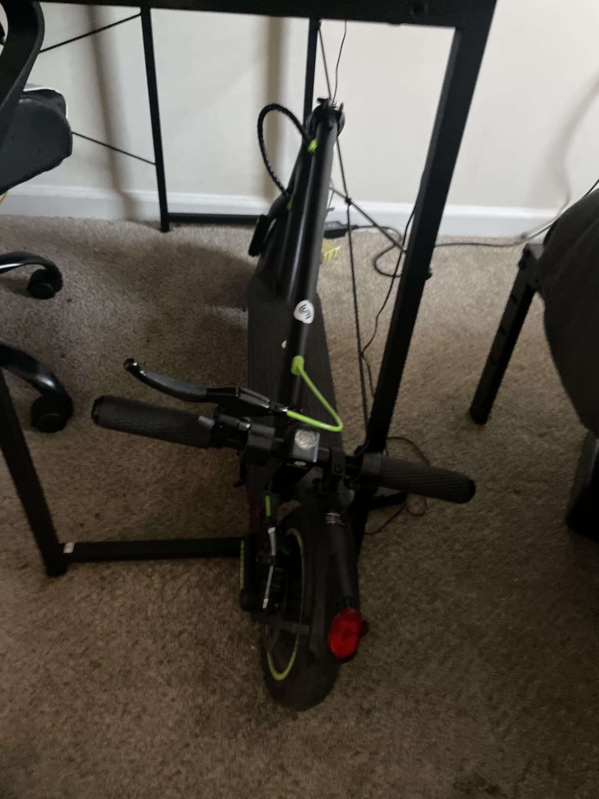 isinwheel GT1 Electric Scooter Adults, 28MPH Top Speed, 28Miles Range, 800W Motor, 330LBS Load, Off-Road Scooter for Adults with Turn Signal customer photo 1