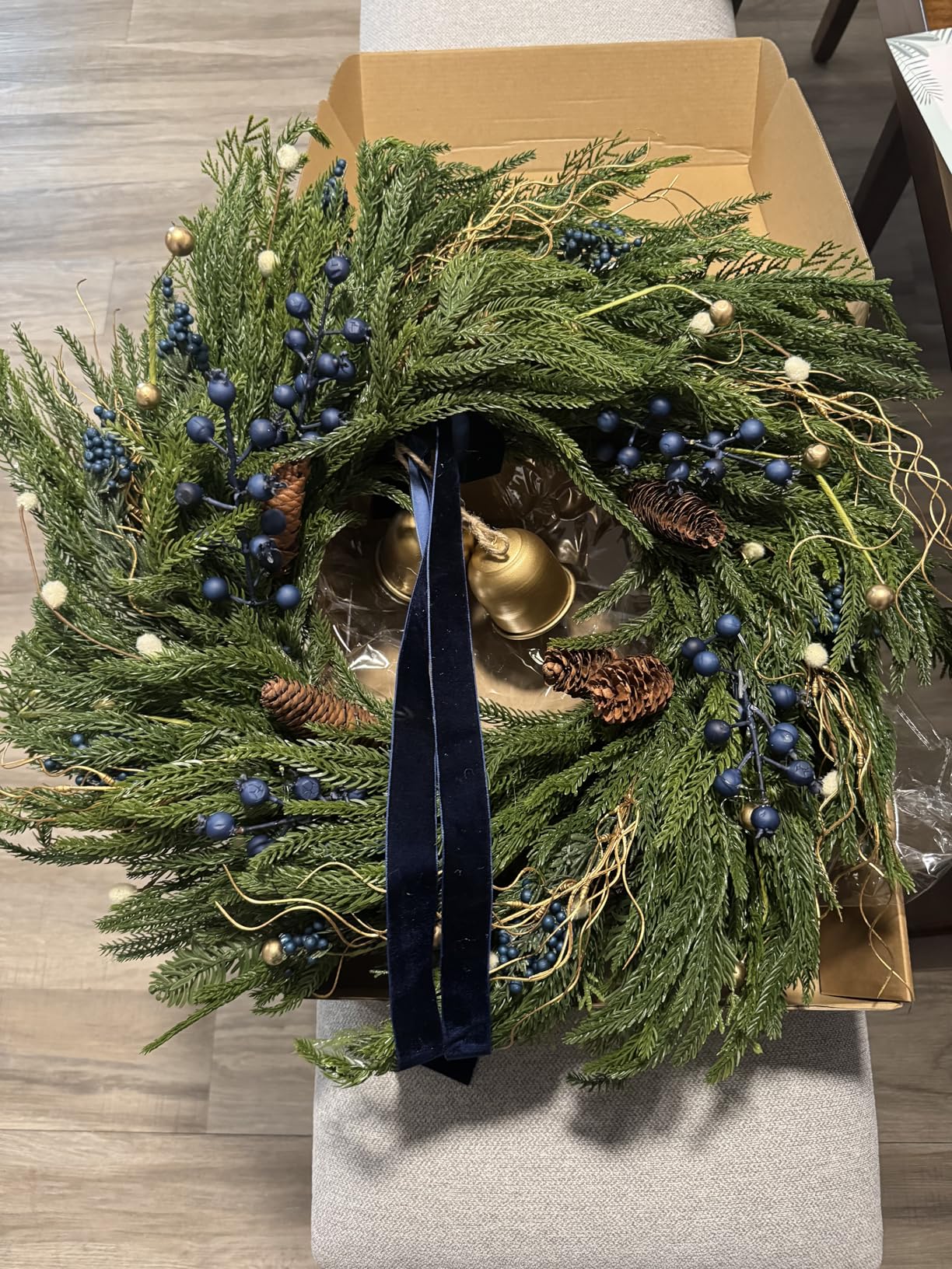 24 Inch Pre-Lit Norfolk Pine Christmas Wreath for Front Door, Artificial Plants Green Christmas Wreath with Lights, Velvet Ribbon, Natural Berries, Pinecones and Bells, Lighted Door Wreath customer photo 2
