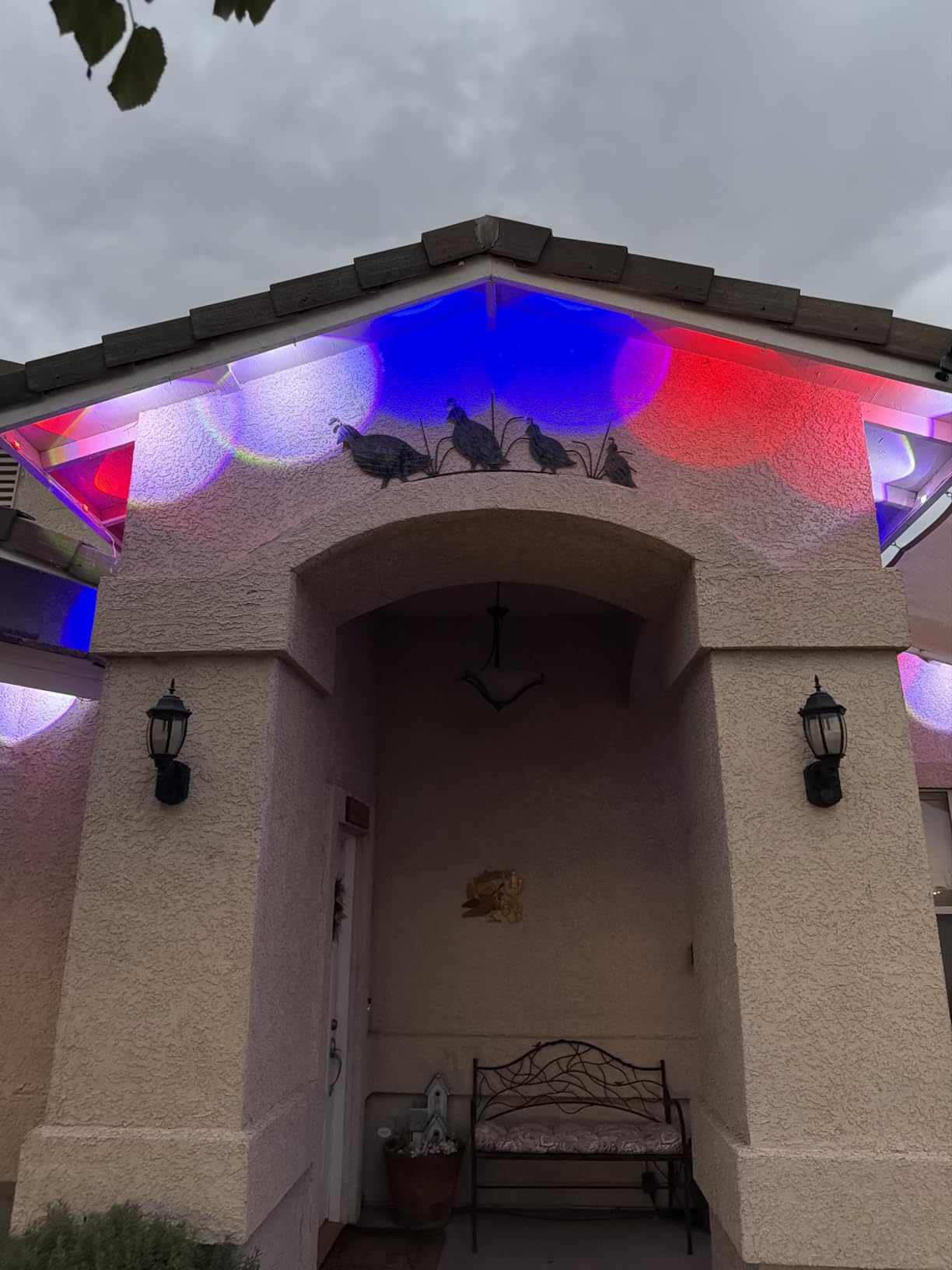 KSIPZE Permanent Outdoor Lights for House Waterproof IP67, Eaves LED Lights, Smart RGB+IC App & Button Control, 200+ Dynamic Scene Modes, For House Roof, Garden, Christmas, Party Decor customer photo 1