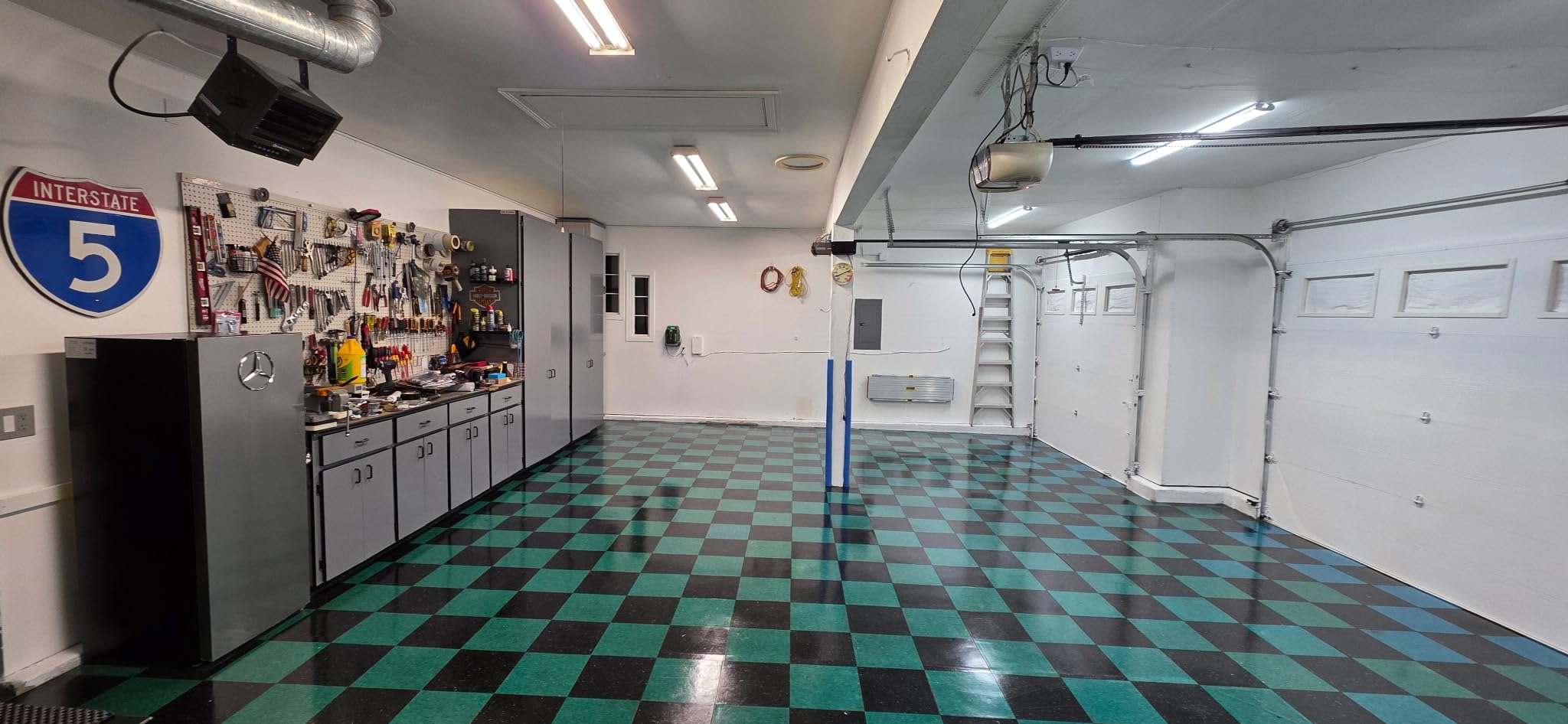 WORKPRO 700W Airless Paint Sprayer, 2900PSI High Efficiency | Thinning-Free Paint Sprayer with 12'' Extension Rod, Adjustable Pressure Control for Home Interior, Exterior Fence & Ceilings customer photo 2