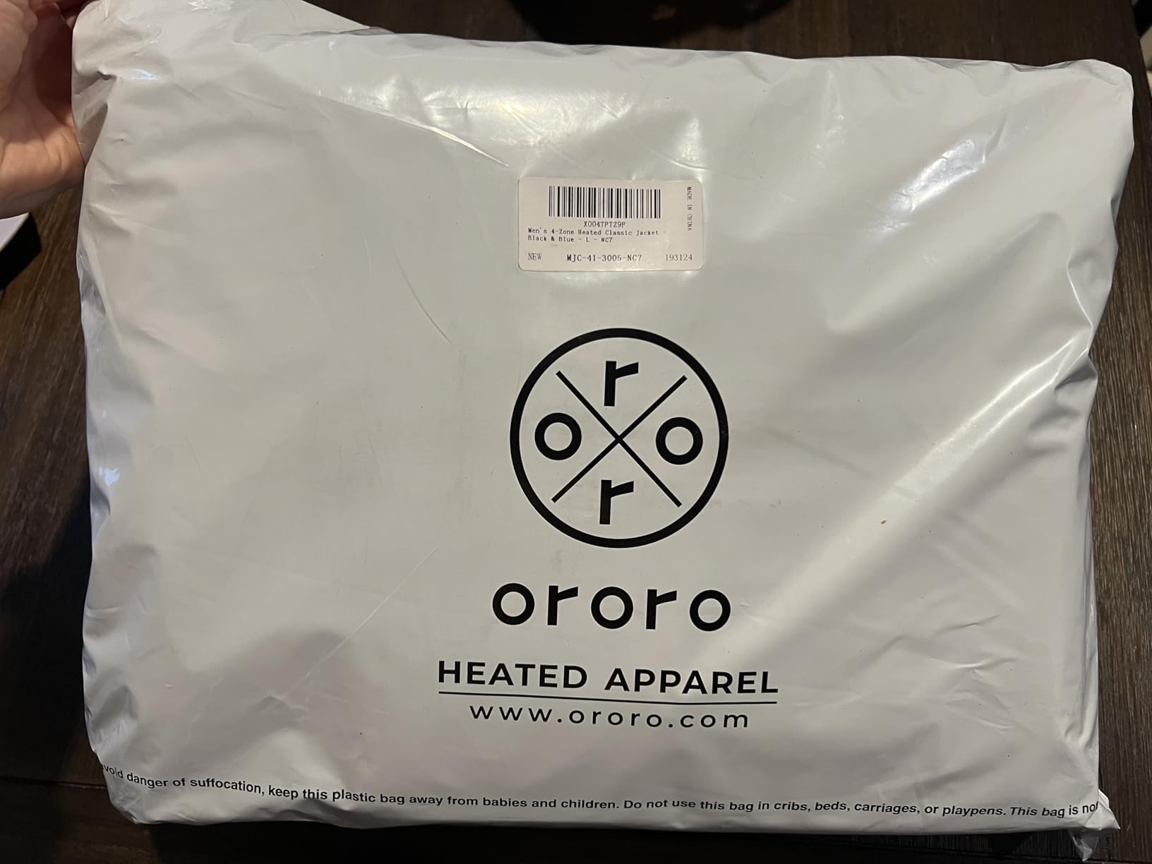 ORORO [Upgraded Battery] Men's Heated Jacket with Heated Collar, Up to 13.5 Hours, Heated Coat with Removable Hood customer photo 1