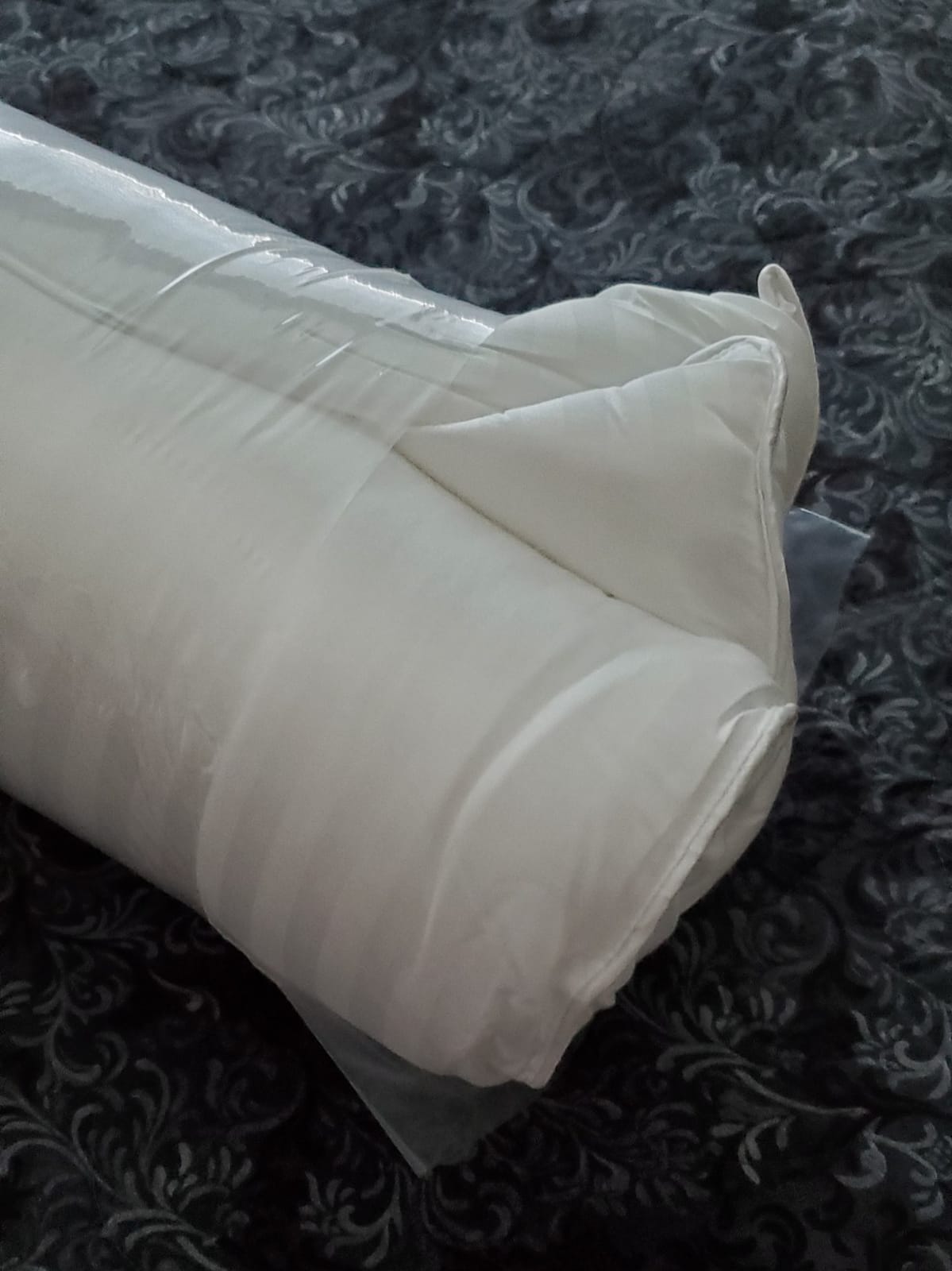 COZSINOOR Goose Down Feather Pillows Queen Size Set of 2 | Hotel Quality Soft 600 TC Cotton Cover, Fluffy Support Fill for Back, Stomach, Side Sleepers customer photo 1
