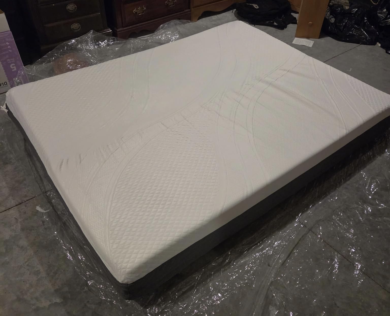 Novilla Bliss Cooling Queen Mattress, 14 Inch Gel Queen Memory Foam | Mattress in a Box with Cool-Touch Nylon Cover, Pain Relief & Spinal Support with CertiPUR-US Certified Foam customer photo 2