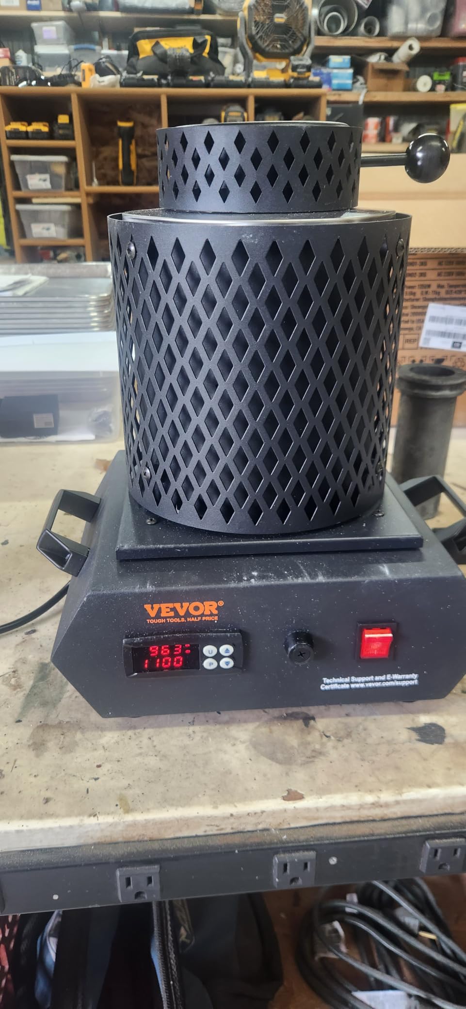 VEVOR Electric Melting Furnace, 3kg Electric Metal Smelter Foundry, 1350W 2102°F/1150°C Smelting Furnace Kit for Gold/Silver Jewelry & Copper/Aluminum Casting customer photo 1