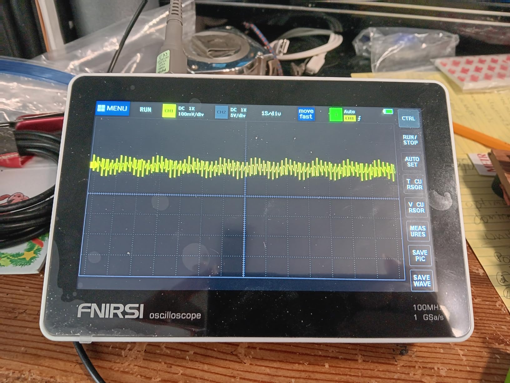 BTMETER Mini Handheld Digital Oscilloscope - 250 kHz Bandwidth, 2.5 MSa/s Sampling, 2.8