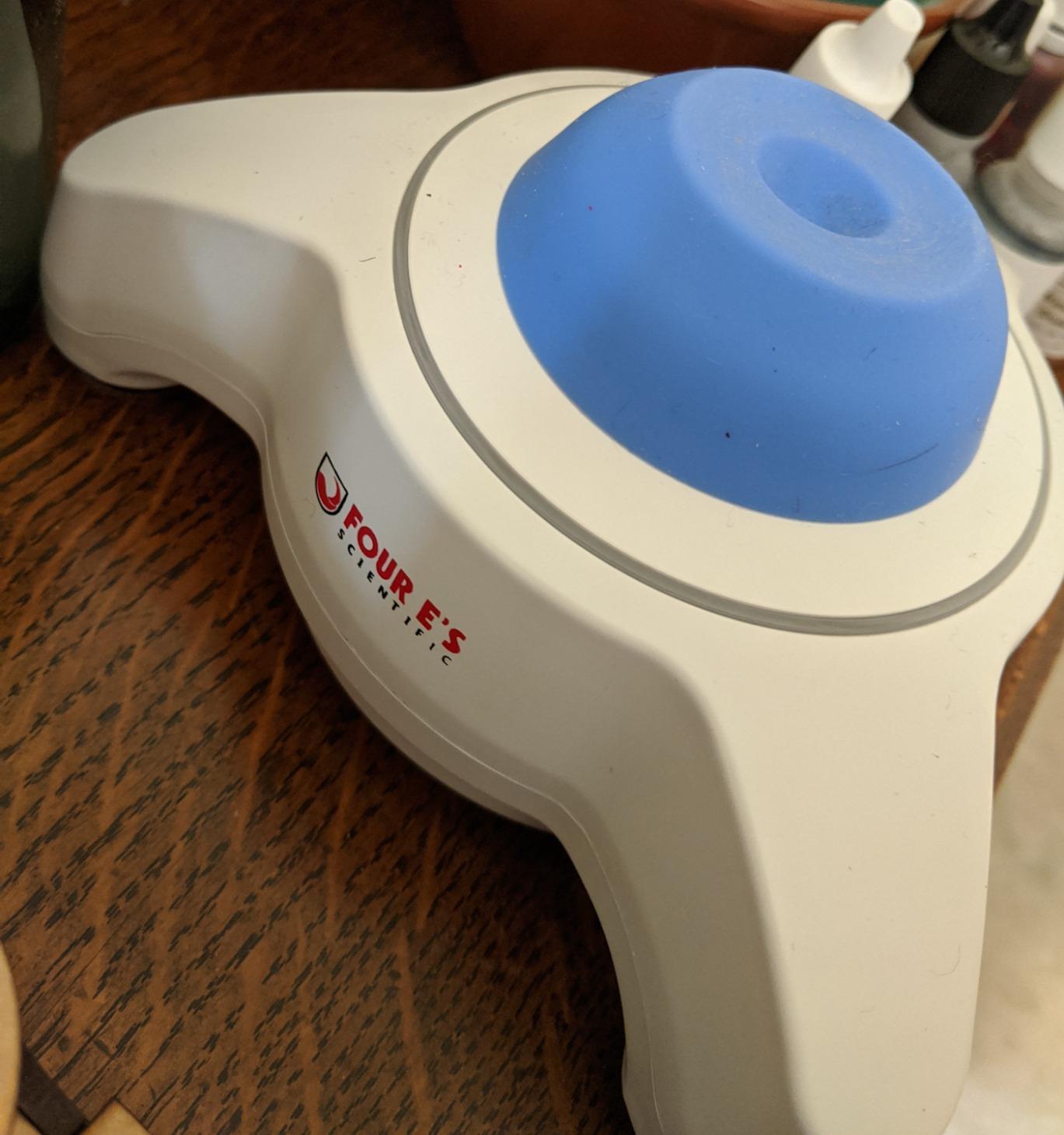 FOUR E'S SCIENTIFIC Mini Vortex Mixer, 5600rpm Paint Shaker, Brushless Motor customer photo 1