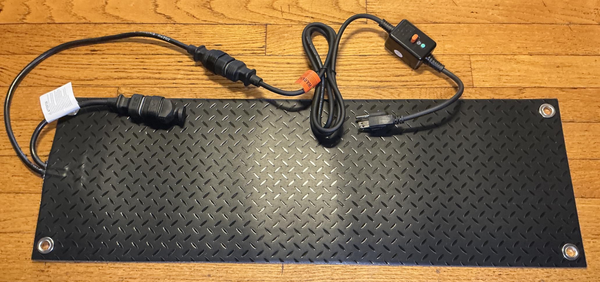 3 Pack Heated Snow Melting Mats, 10x30 inch Anti-Slip Outdoor Rubber Heated Mats, Electric Snow and Ice Melting Mat for Winter Backyards, Roof, Floor, Snow Removal Heating Mat (with Power Cord) customer photo 2