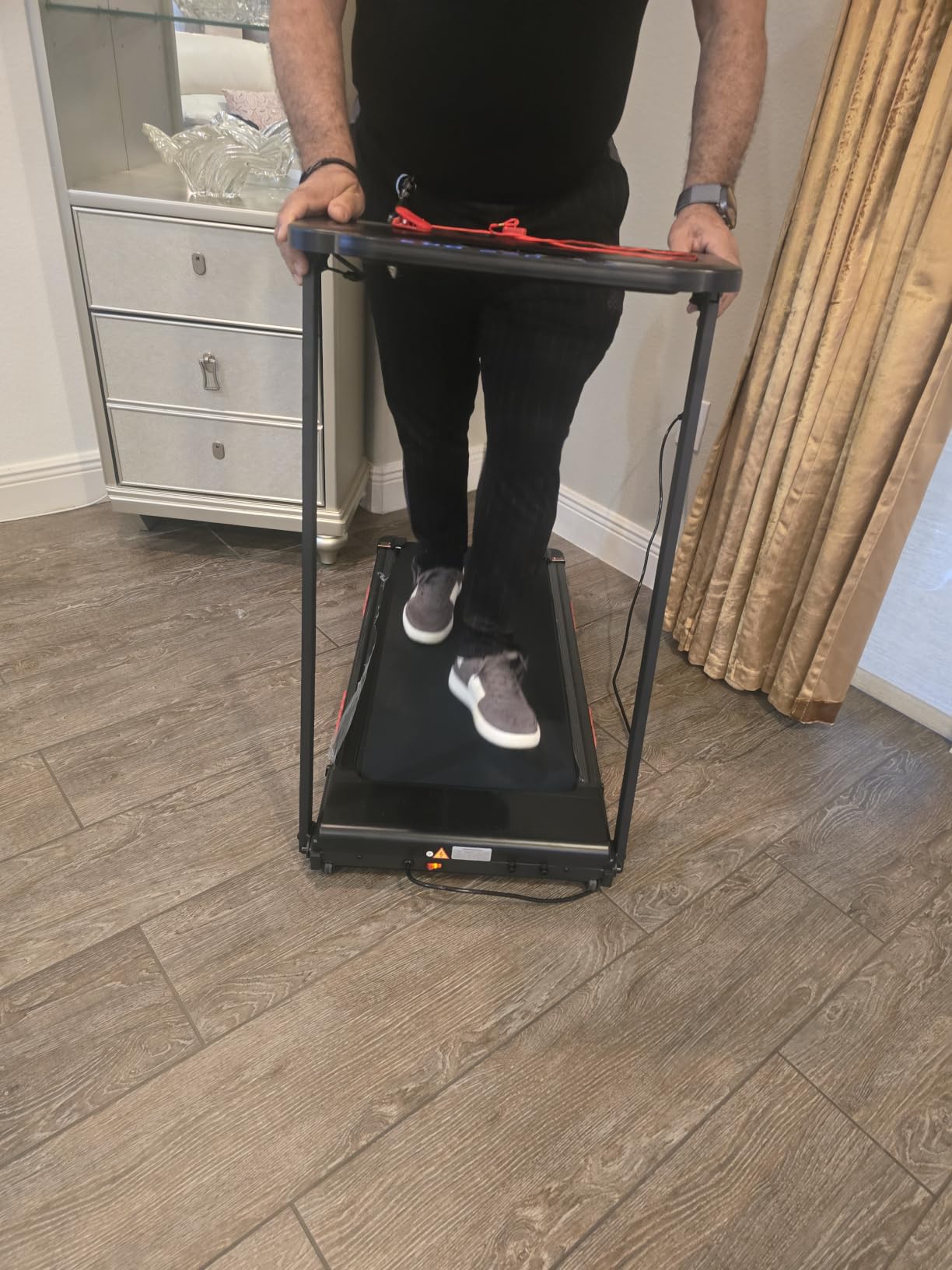 MCRG Portable Walking Pad Treadmill with Handle Bar Incline customer photo 1