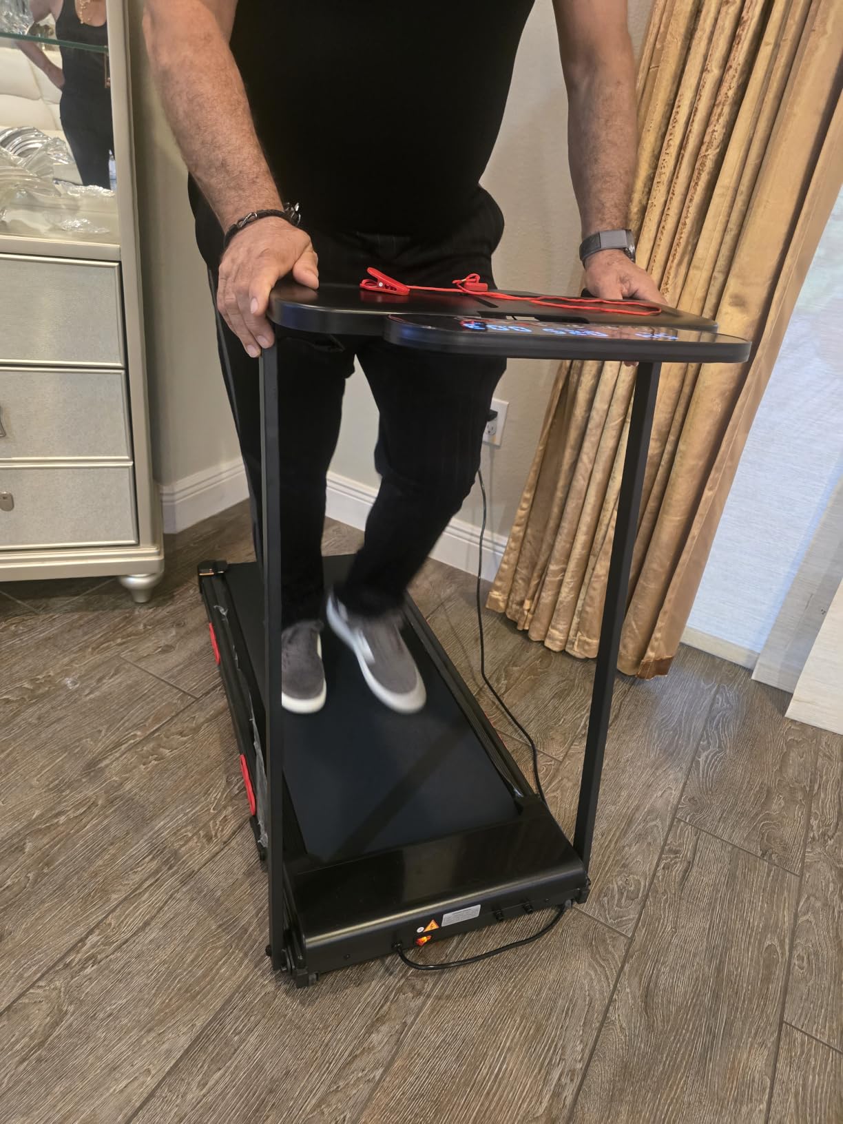 MCRG Portable Walking Pad Treadmill with Handle Bar Incline customer photo 2