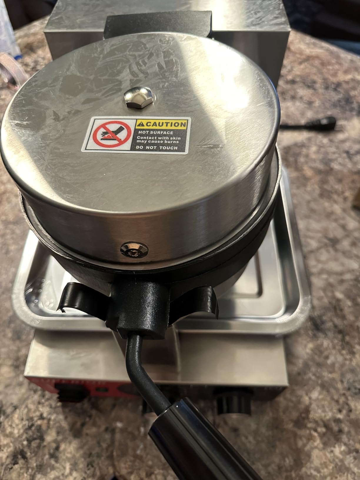 Superior Kitchen Equipment Commercial Double Round Belgian Waffle Maker, Stainless Steel Waffle Iron, Non-Stick Coating, Heat-Resistant Handles, 122F to 550F, 2400W, 110V customer photo 2