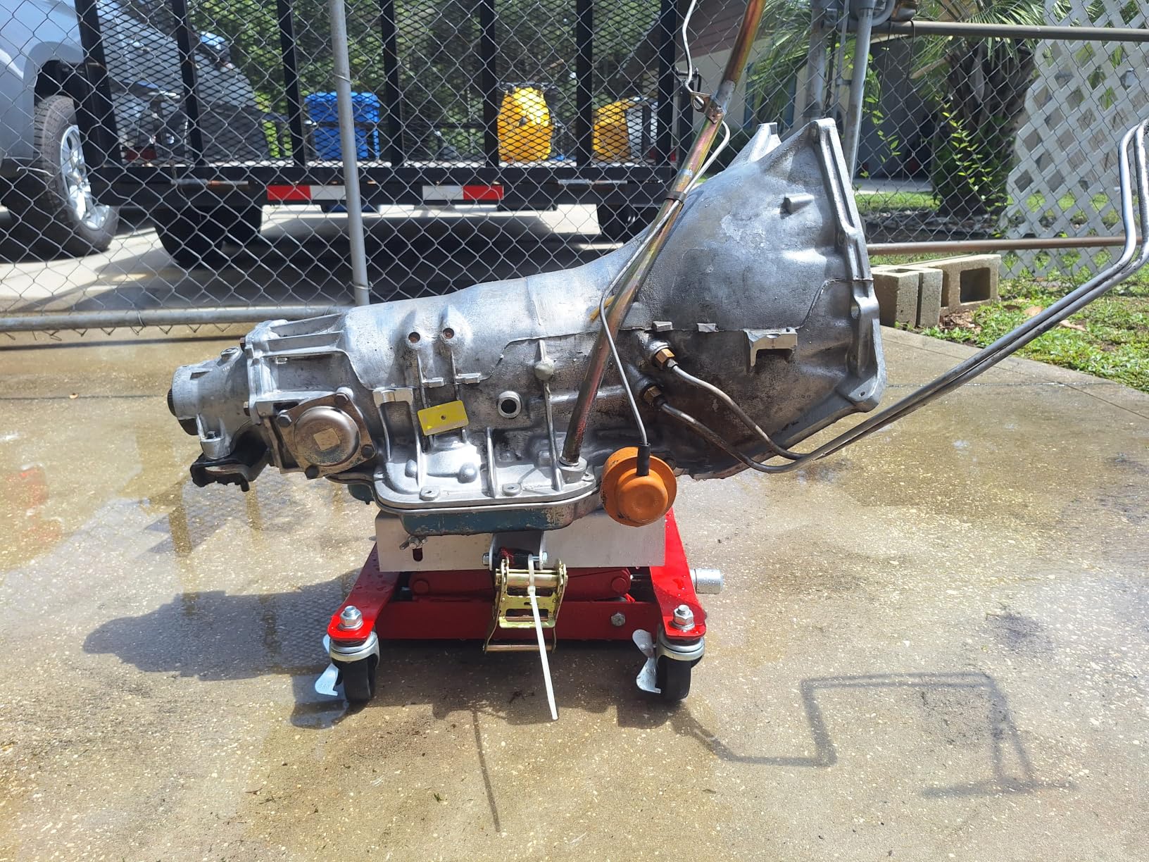 Garvee Transmission Jack 450 LBS Capacity: Low Profile Lift with 2M Safety Straps & 4 Brake Wheels, 7-23 Inch Range for Car & Truck Repair (Red) customer photo 2