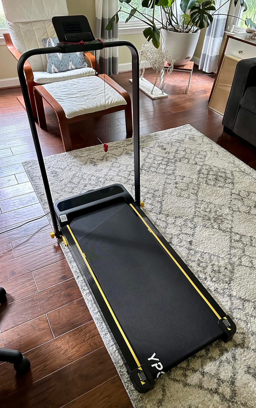 YPOO Foldable Treadmill with Incline, Walking Pad with Handle Bar 3 Level Incline customer photo 1