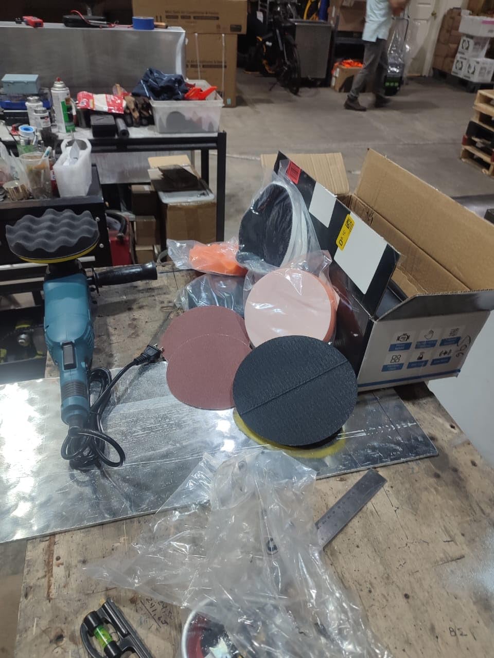 Buffer Polisher, 6 Inch/7 Inch 1600W Rotary Car Buffer Polisher Waxer, 7 Variable Speed 1000-3500 RPM, Detachable Handle for Waxing, Polishing & Scratch Removal customer photo 1
