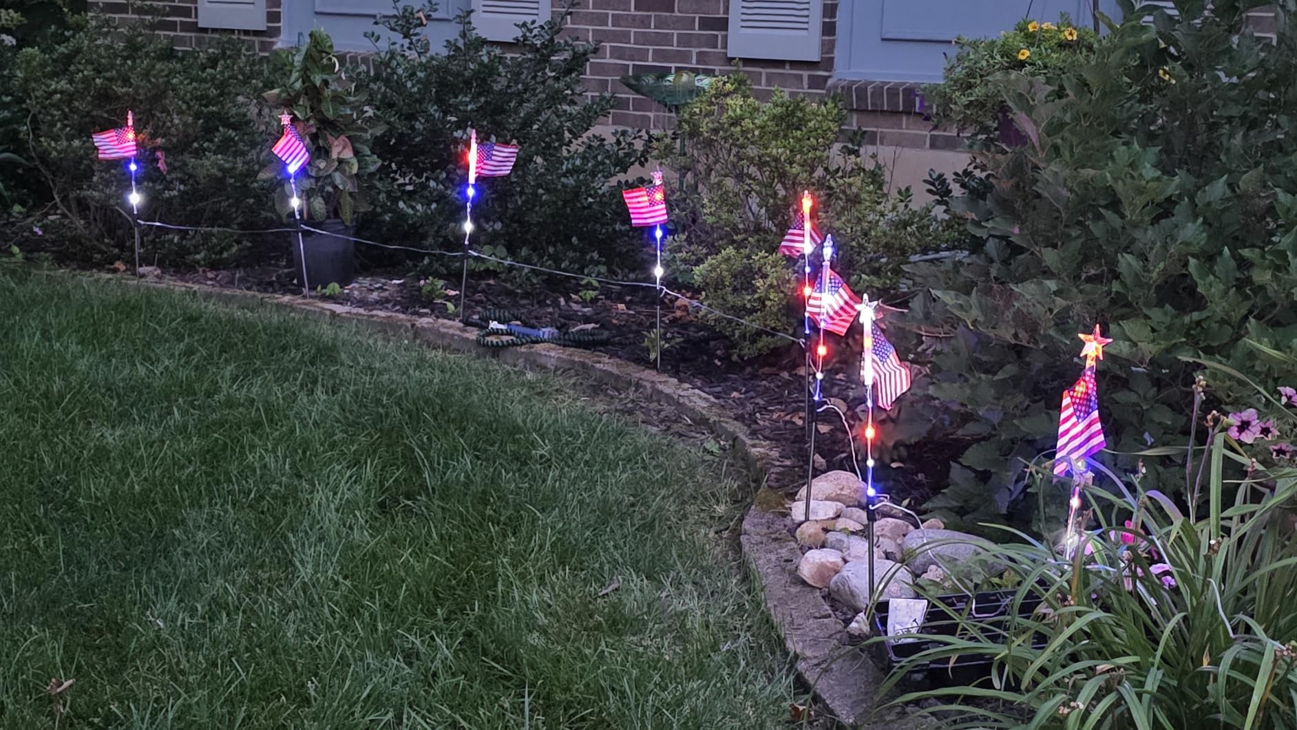 8 Pack Solar American Flag Pathway Lights with 8 Modes, Patriotic Pathway Lights, Red White Blue Waterproof LED Outdoor Yard Garden Decorations for 4th of July customer photo 1