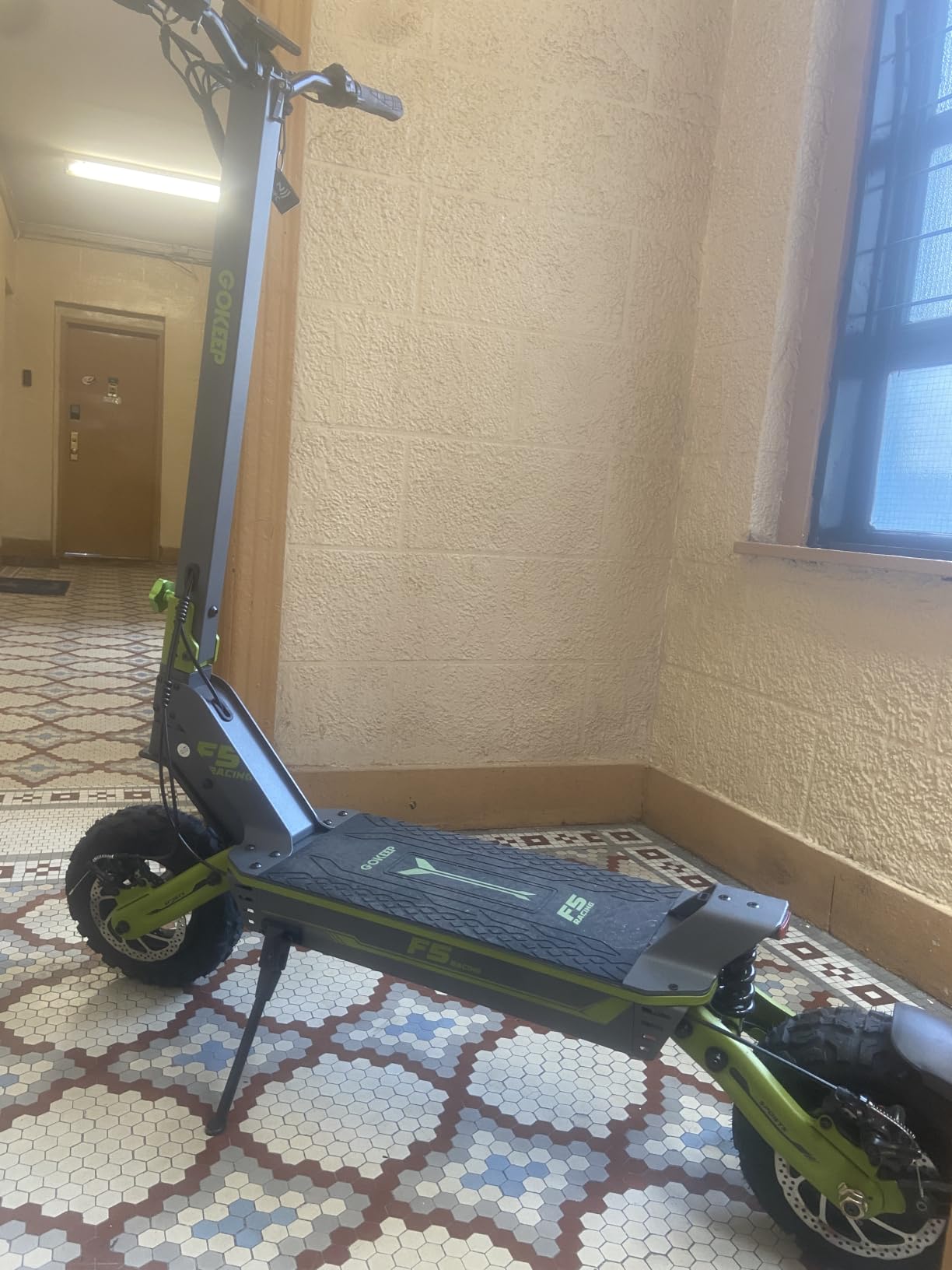 1500W Adults Electric Scooter, 34mph Electric Scooter, 52V/20ah Battery Scooter with 43 Mile Long Range, NFC Smart Unlock & Dual Disc Brakes, 11