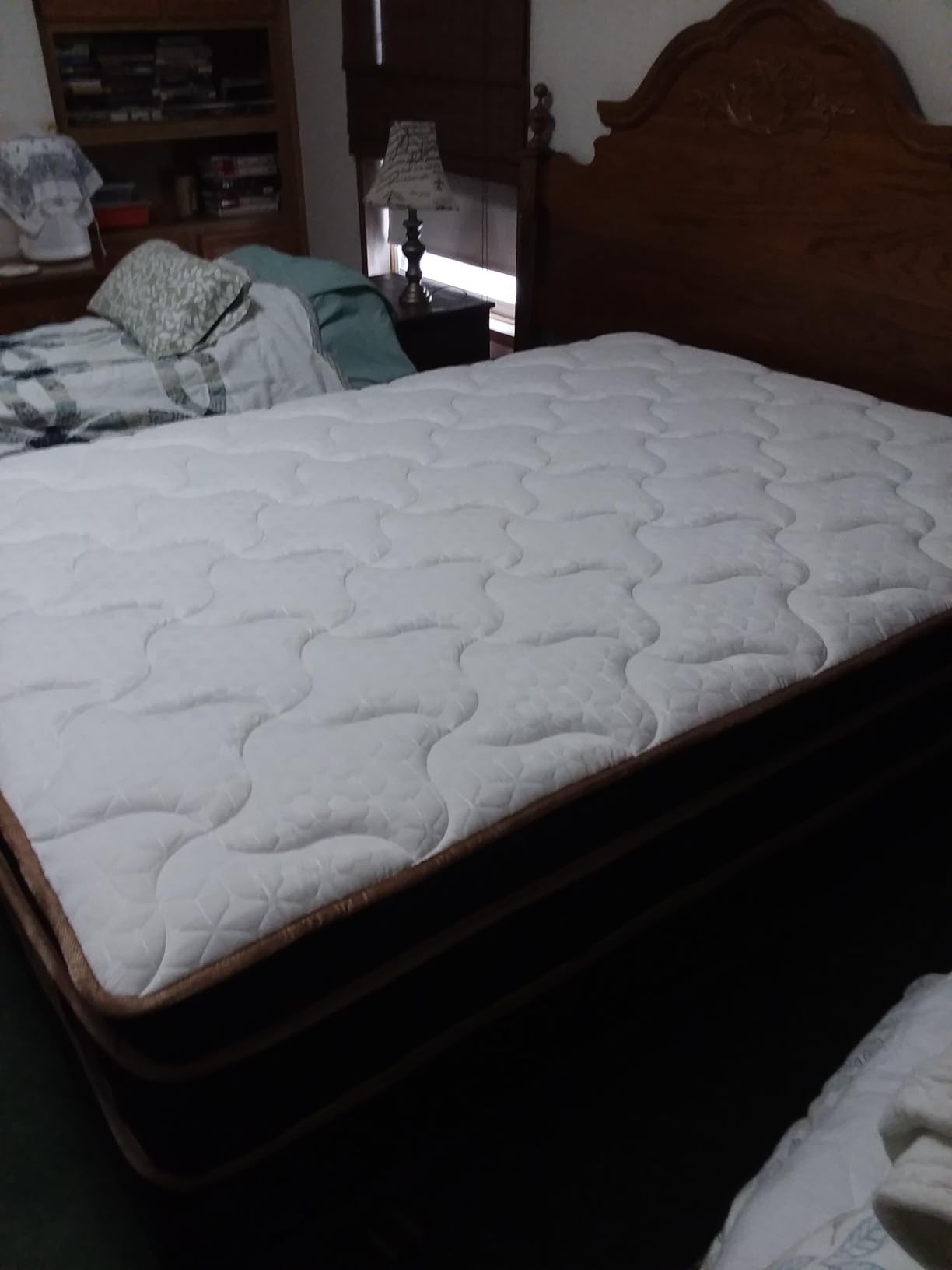 Queen Mattress 14 Inch, Luxury Hotel Cooling Hybrid Bed Mattress in a Box | Zones Individual Pocket Spring, Extra Hip/Shoulder/Lumbar Support, Fiberglass-Free, 365-Night Trial, CertiPUR-US customer photo 1