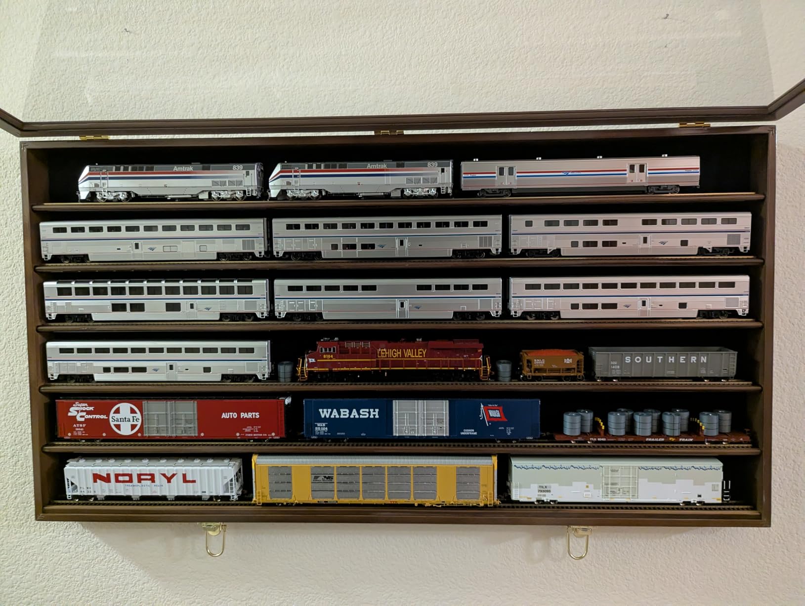 sfDisplay.com,LLC. HO Scale Model Train Display Case Cabinet Wall Rack w/98% UV Protection- Lockable -Black customer photo 1