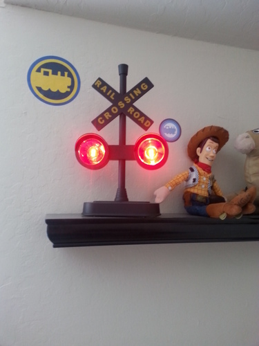 Hayes 15887 Railroad Train / Track Crossing Sign with Flashing Lights and Sounds customer photo 2