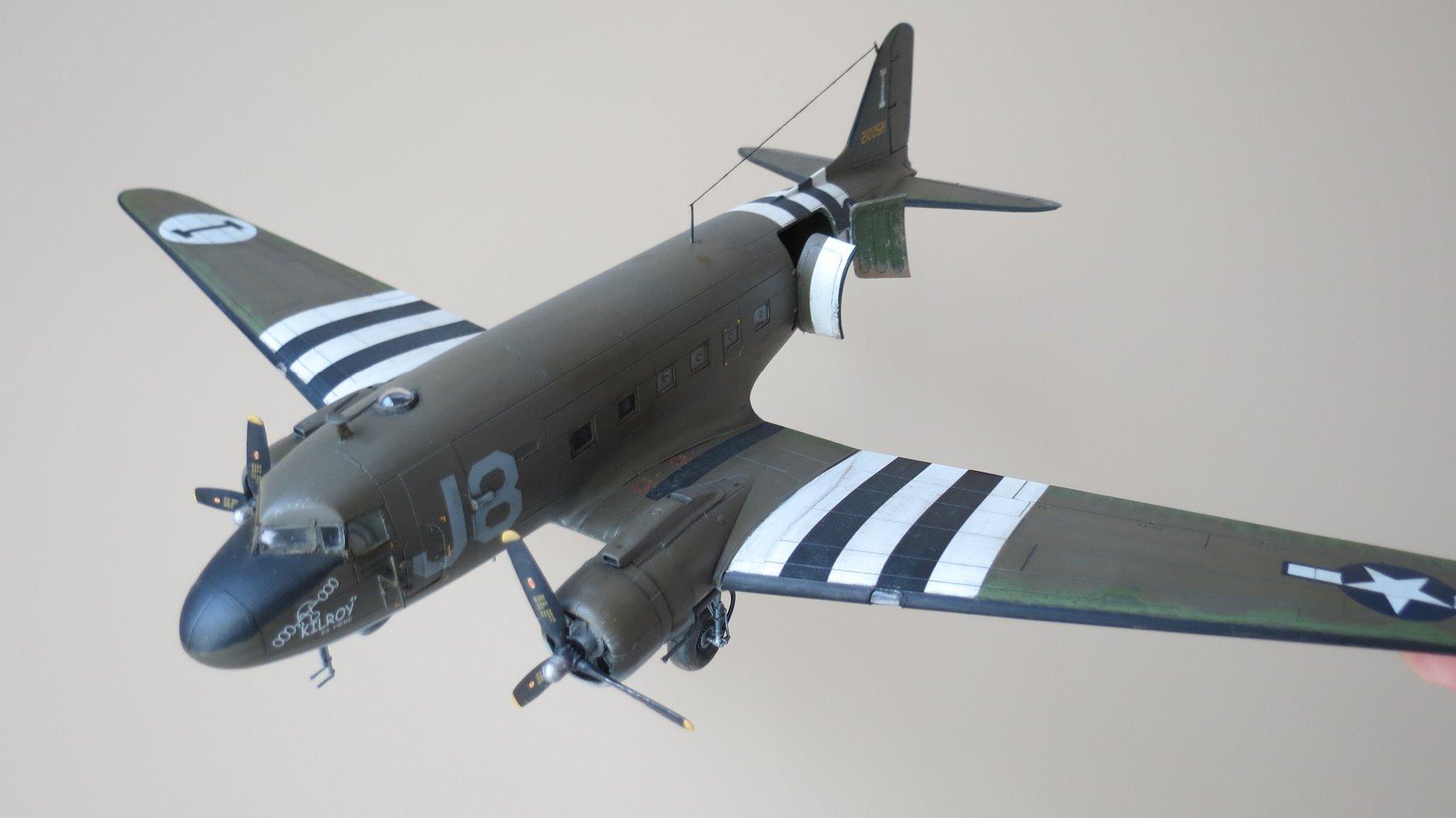 Airfix Douglas Dakota C-47 Skytrain 1:72 Plastic Model Kit customer photo 2