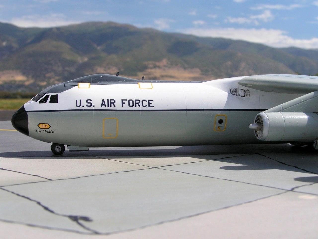 Roden 325 – Model Kit Lockheed C-141B Starlifter customer photo 1